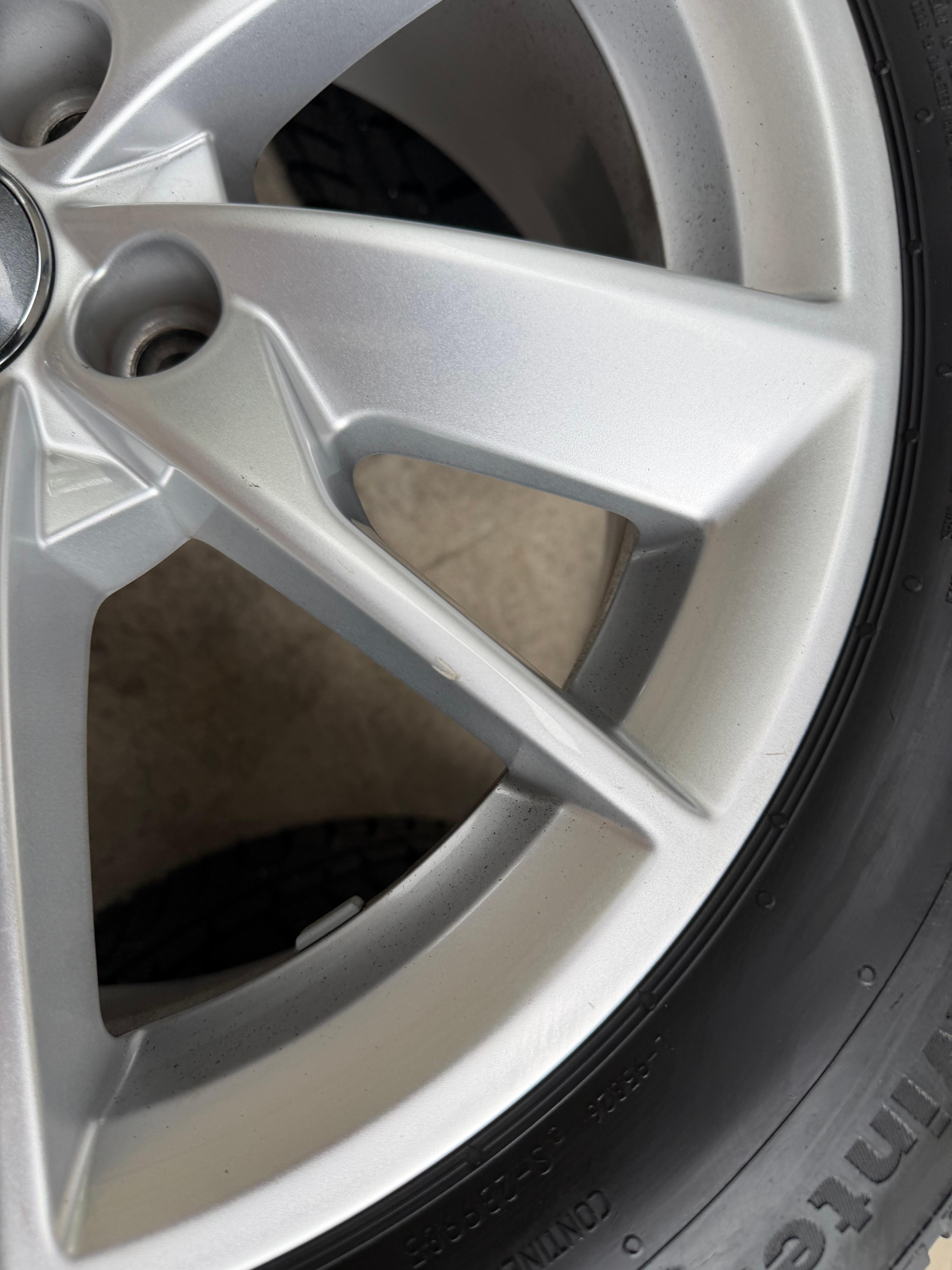 4 Original Alu Winterräder Audi A4 8W B9 8W0601025A 205/60R16 92H Continental