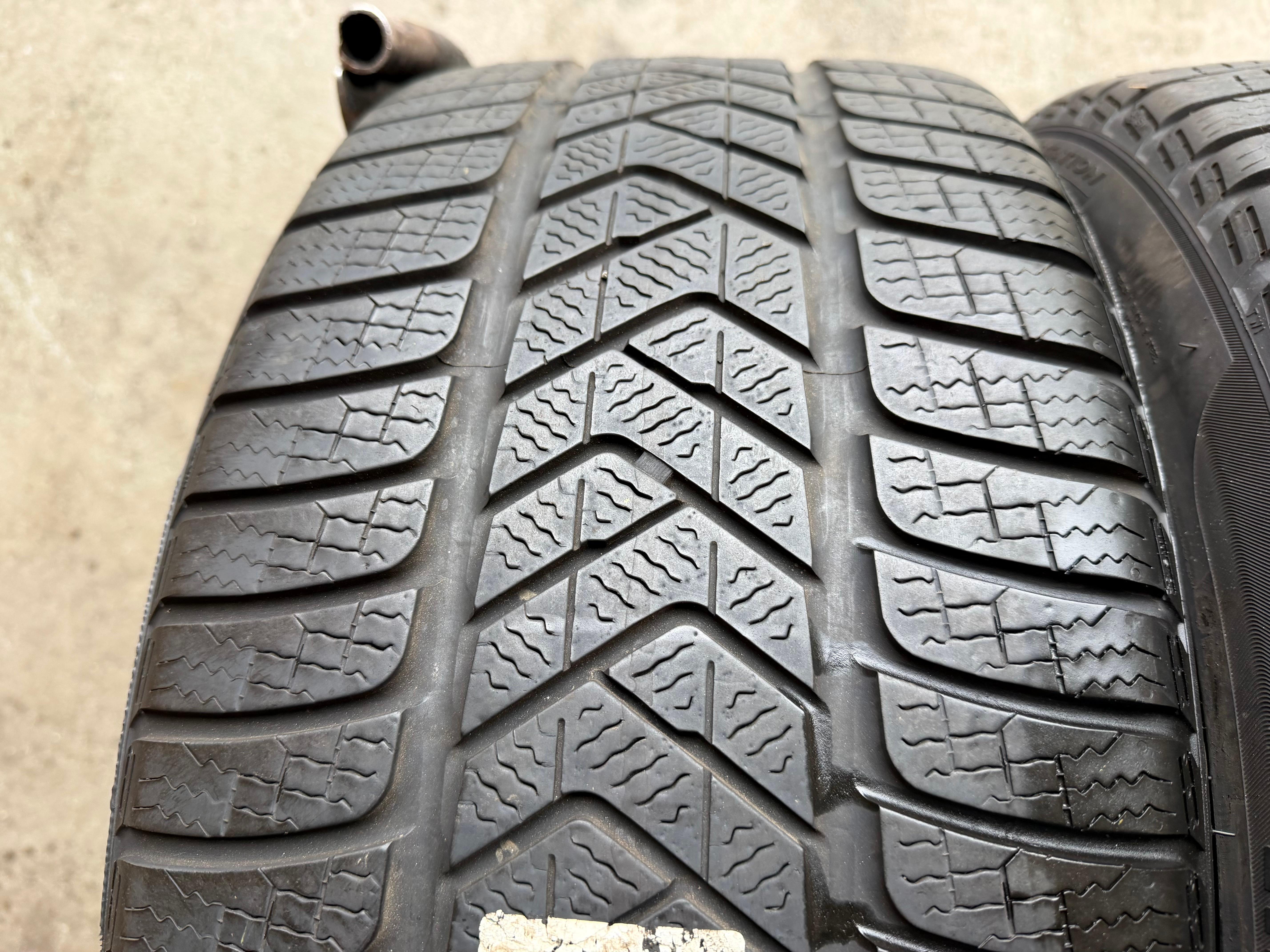 4 x 275/35R21 103V Winterreifen Pirelli Sottozero 3 2x 6,5-7mm und 2x 5-5,5mm 2022