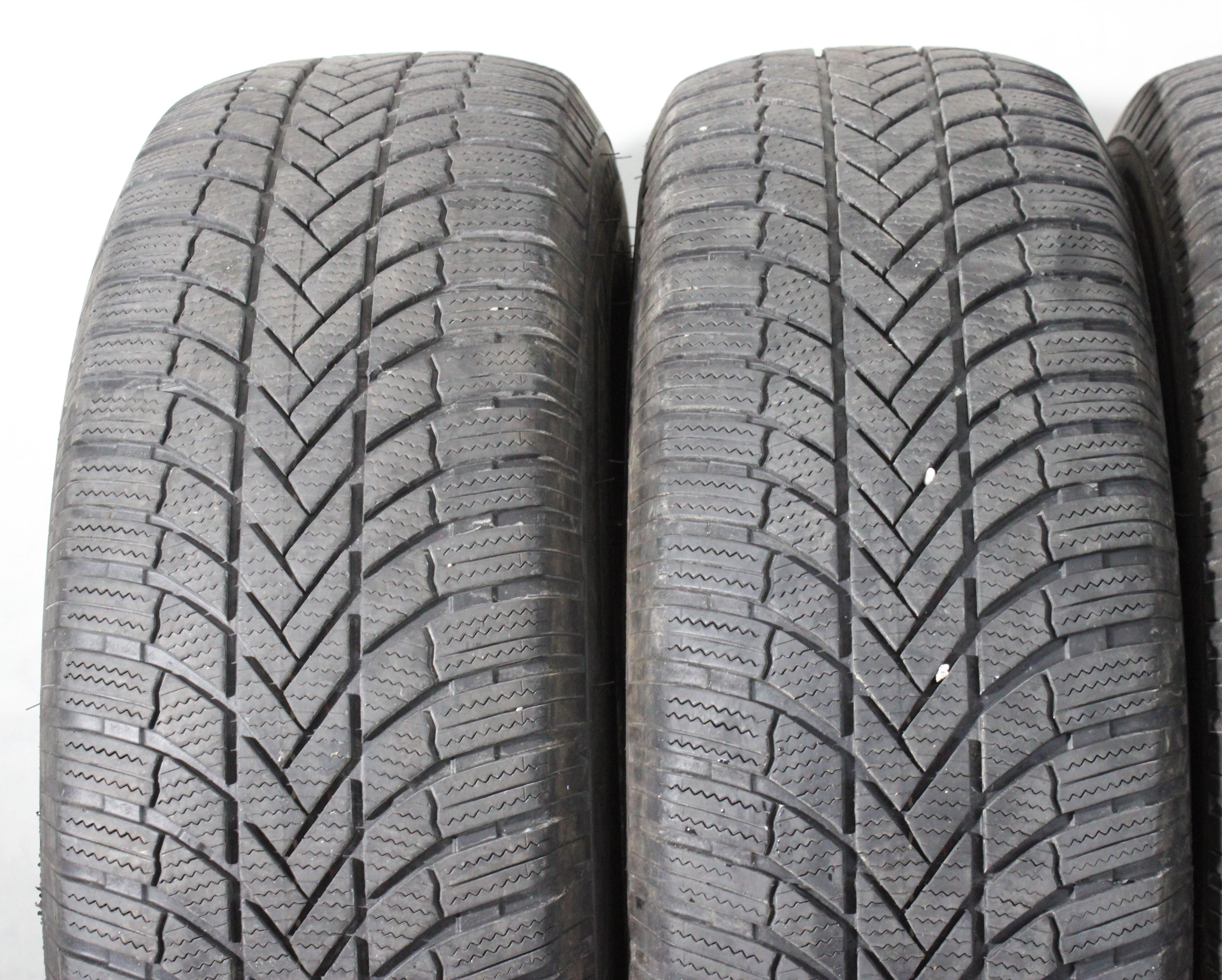4 x 245/70R16 111T Winterreifen Bridgestone Blizzak LM005 2x5-5,5mm/2x6-6,5mm 2023