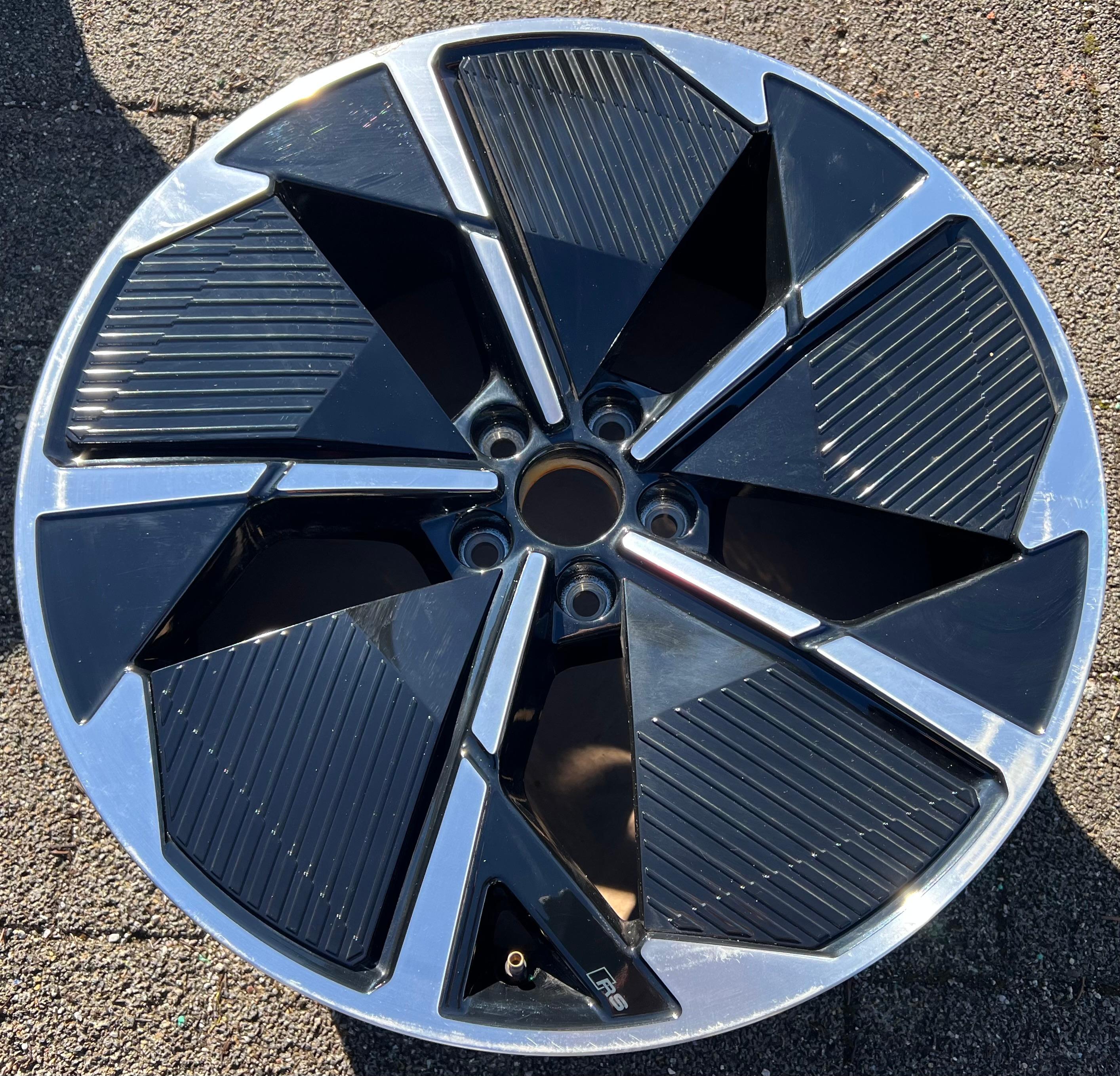 1 ORIGINELE 21" ALUMINIUM VELG VOOR AUDI Q4 E-TRON 89A601025A 8,5x21 ET40 GRATIS VERZENDING