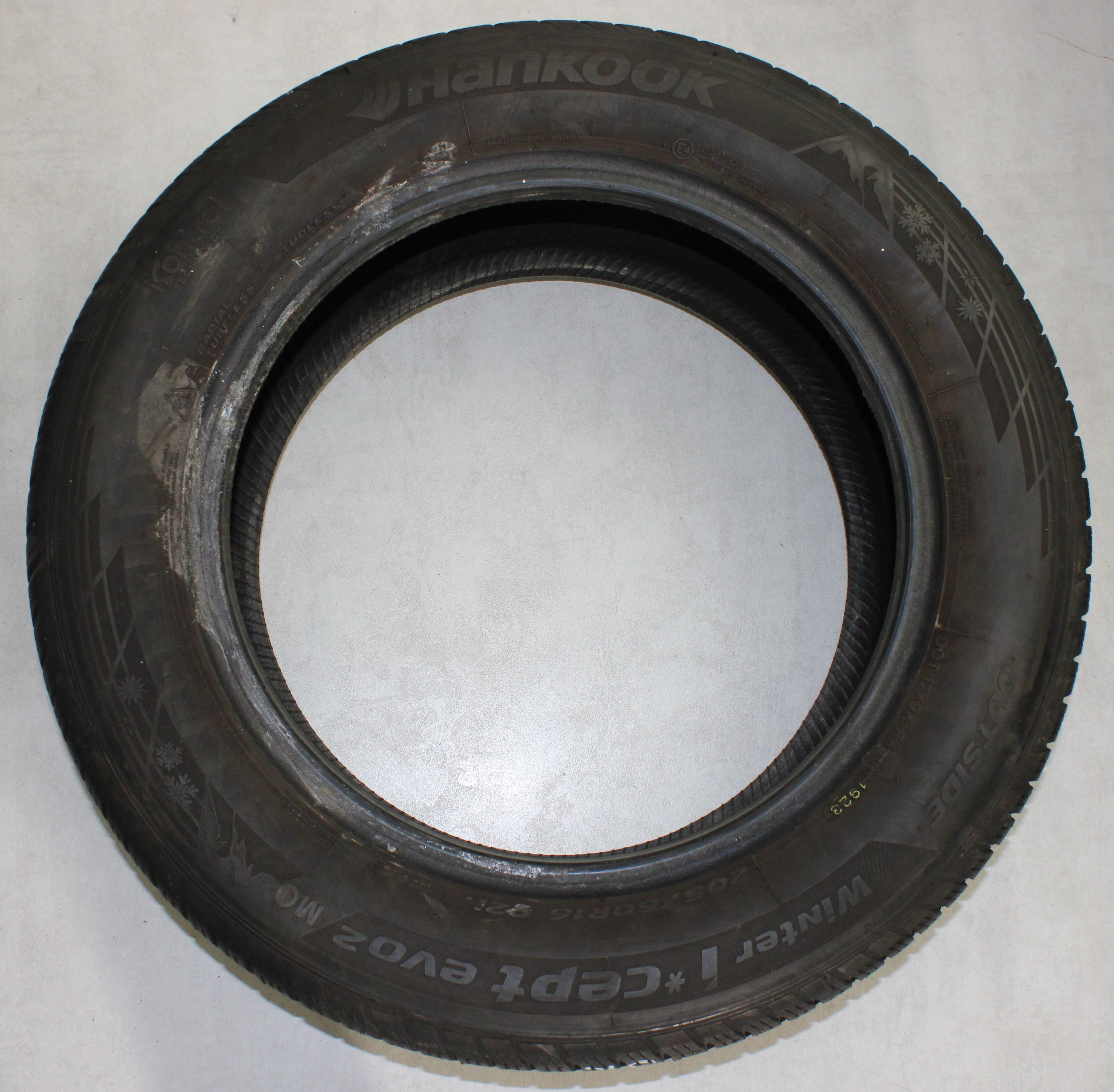4 x 205/60R16 92H Winterreifen Hankook Winter I*Cept Evo 2 MO 1x4,5-5mm/3x5,5-6mm 2023