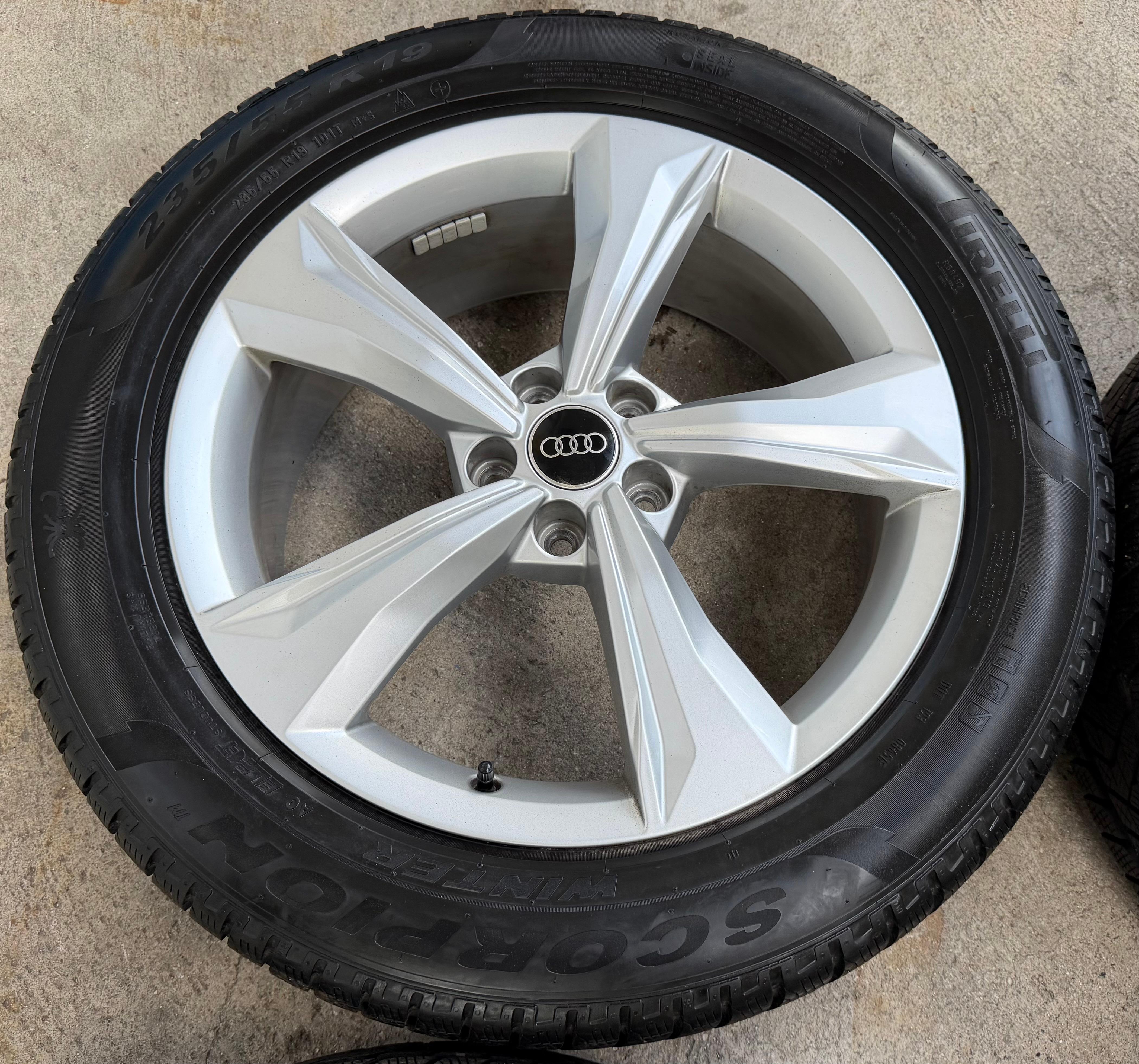 4 Original 19" Alu Winterräder Audi Q5 SQ5 FY 80A601025K 235/55R19 101H Pirelli 2025