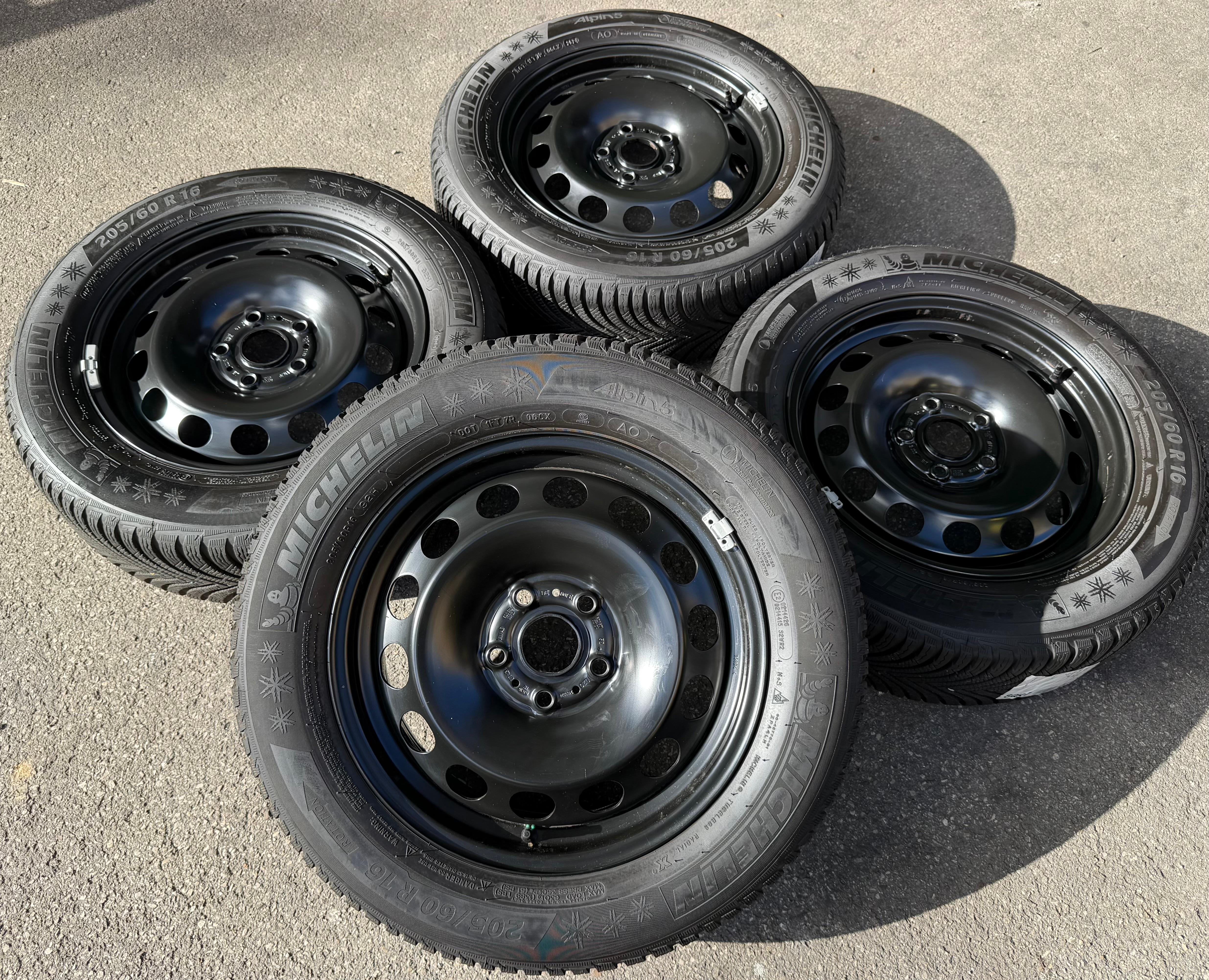 4 Winterräder Audi Q2 GA VW T-ROC A11 205/60R16 92H Michelin Alpin 5 Winterreifen
