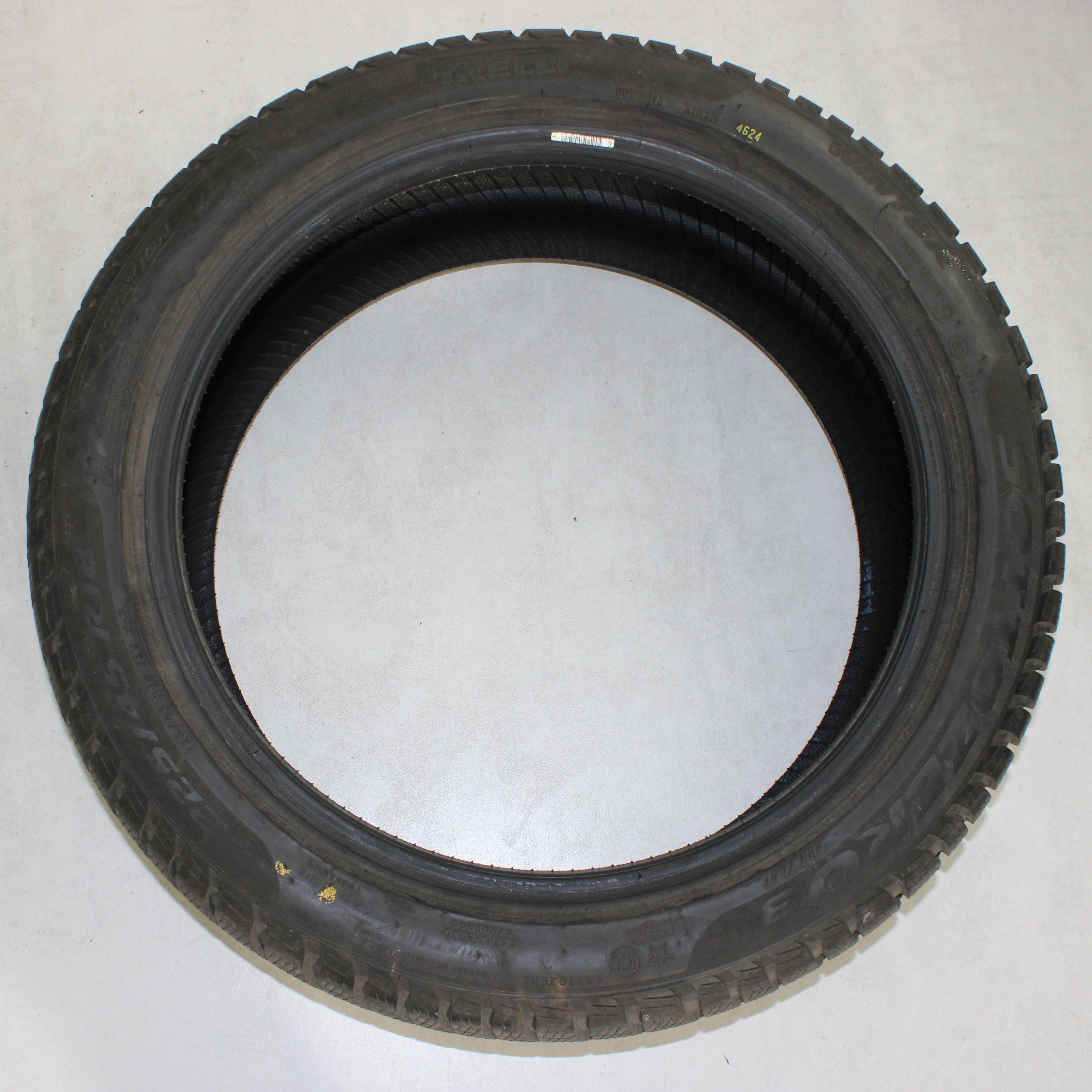 1 x 225/45R18 95V Winterreifen Pirelli Sottozero 3 * Runflat 6,5-7mm 2024