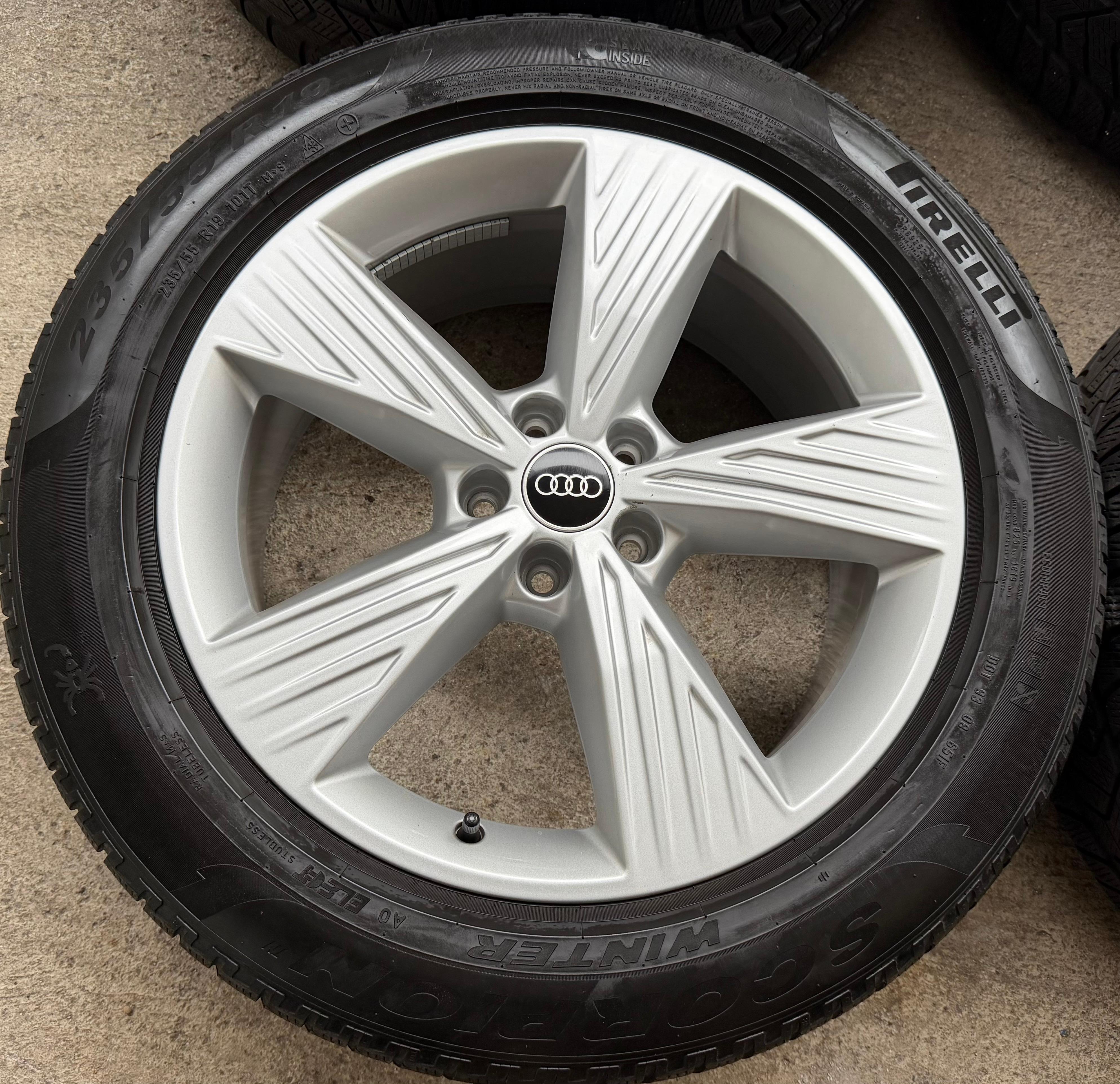 4 ORIGINAL 19" ALU WINTERRÄDER AUDI Q4 E-TRON 235/55R19 101T 255/50R19 103T TOP