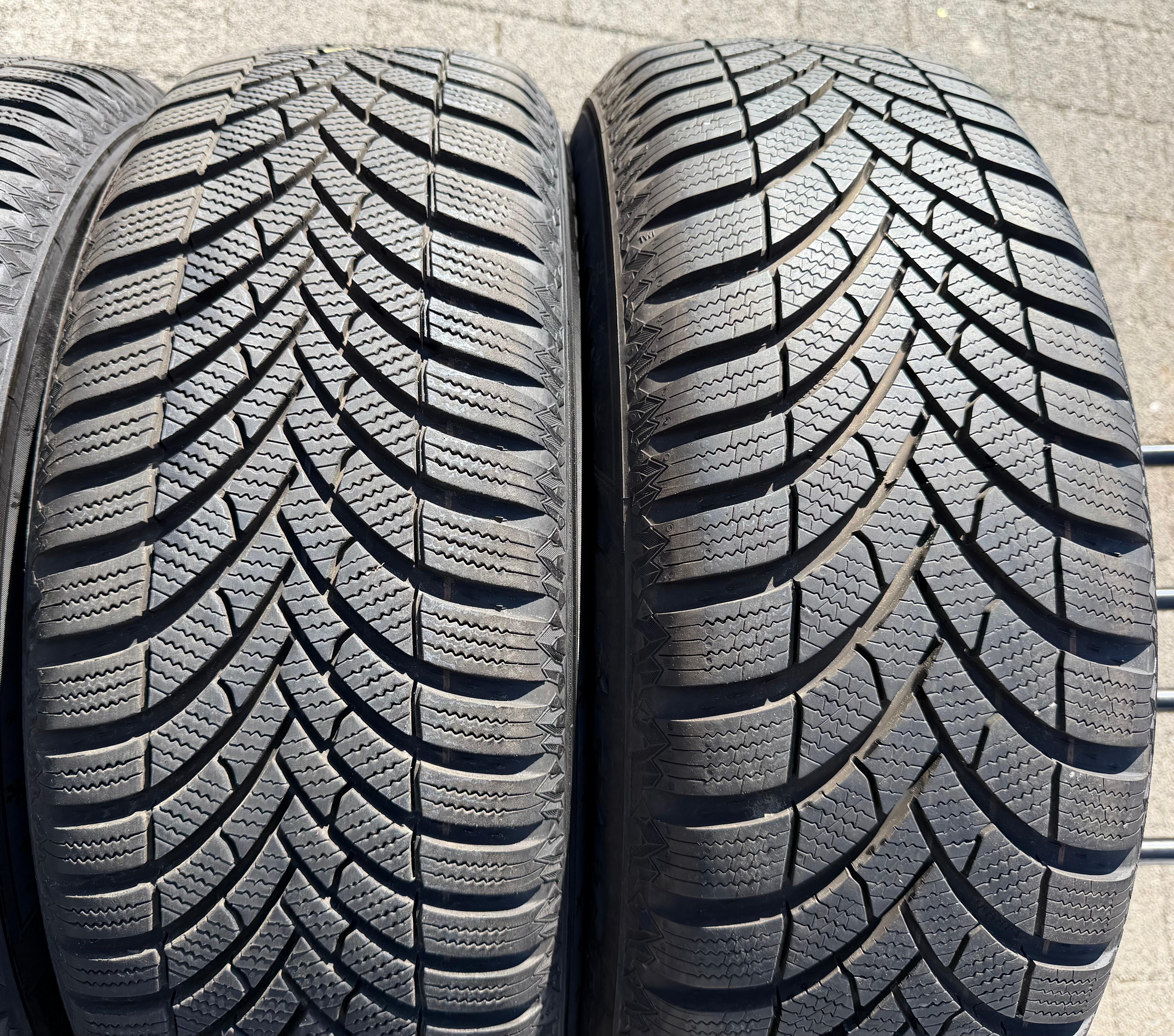 4 Winterräder Nissan Qashqai III J12 Renault Austral 215/65R17 99H RDKS Semperit