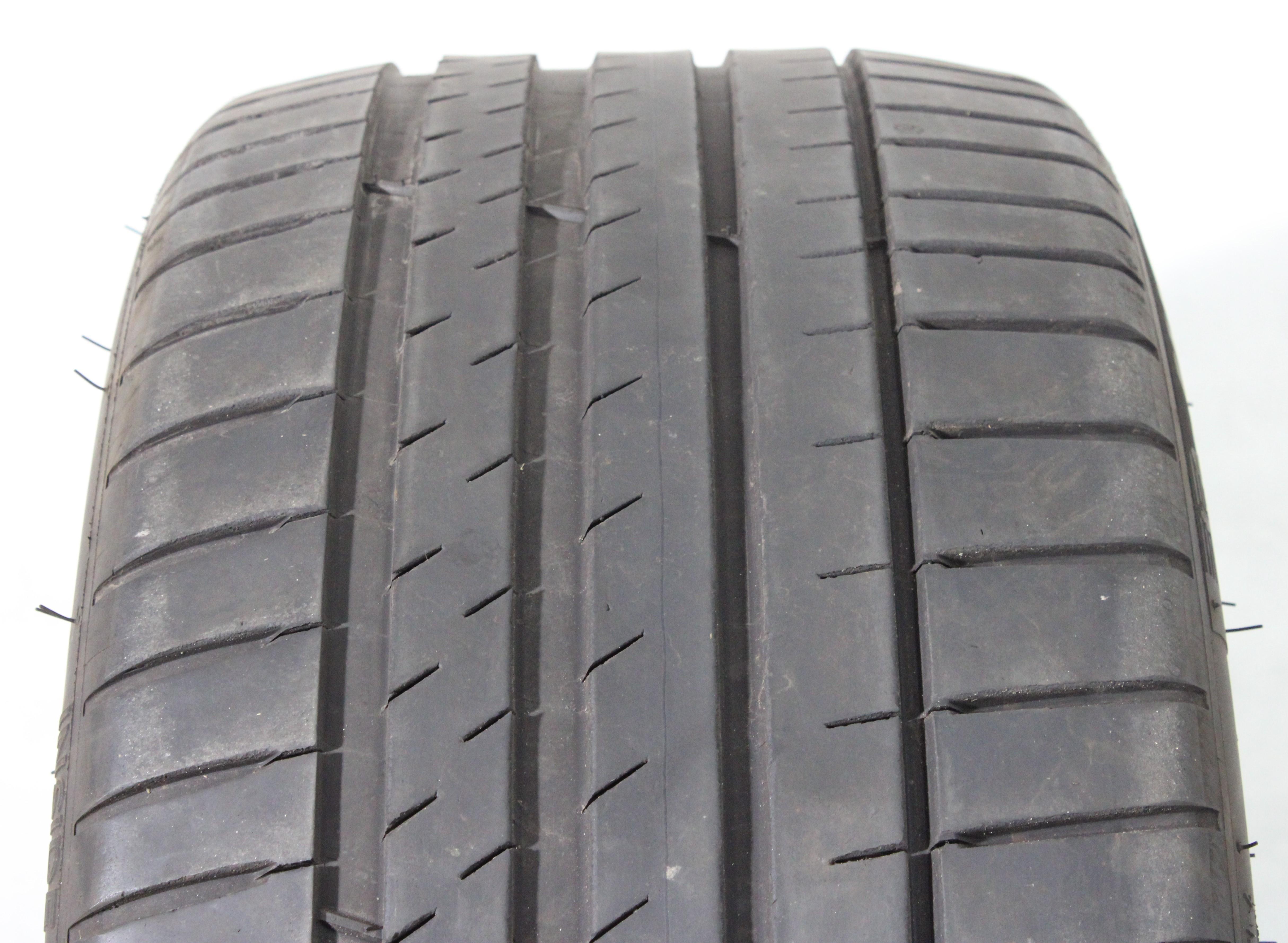 1 x 245/40R19 101Y neumático de verano Michelin Pilot Sport 4 * 4,5-5mm 2022 XL