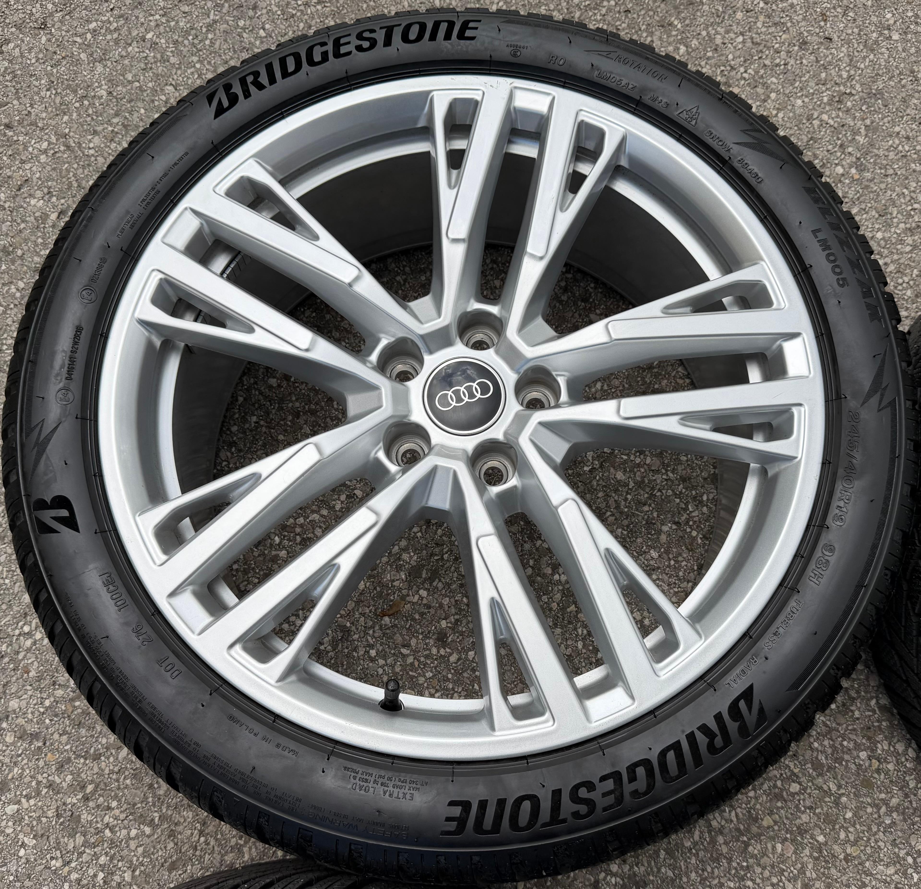 4 ruedas de invierno de aleación originales de 19" para Audi A5 S5 FU2 B10 8B3601025AS 245/40R19 98H 2025