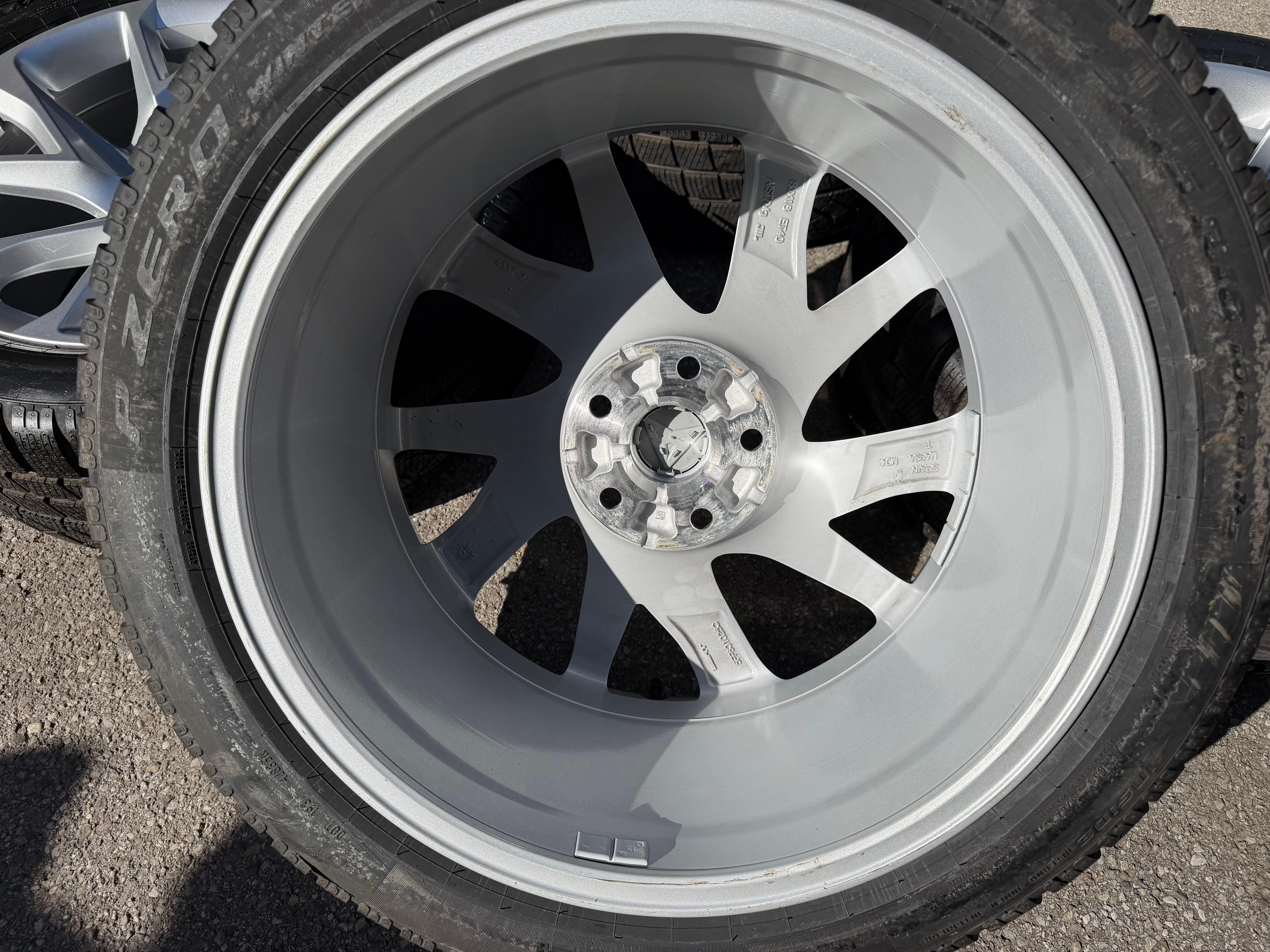 4 llantas de aluminio originales de invierno de 18" para SEAT CUPRA FORMENTOR, 245/45R18 100V, 5FF601025C