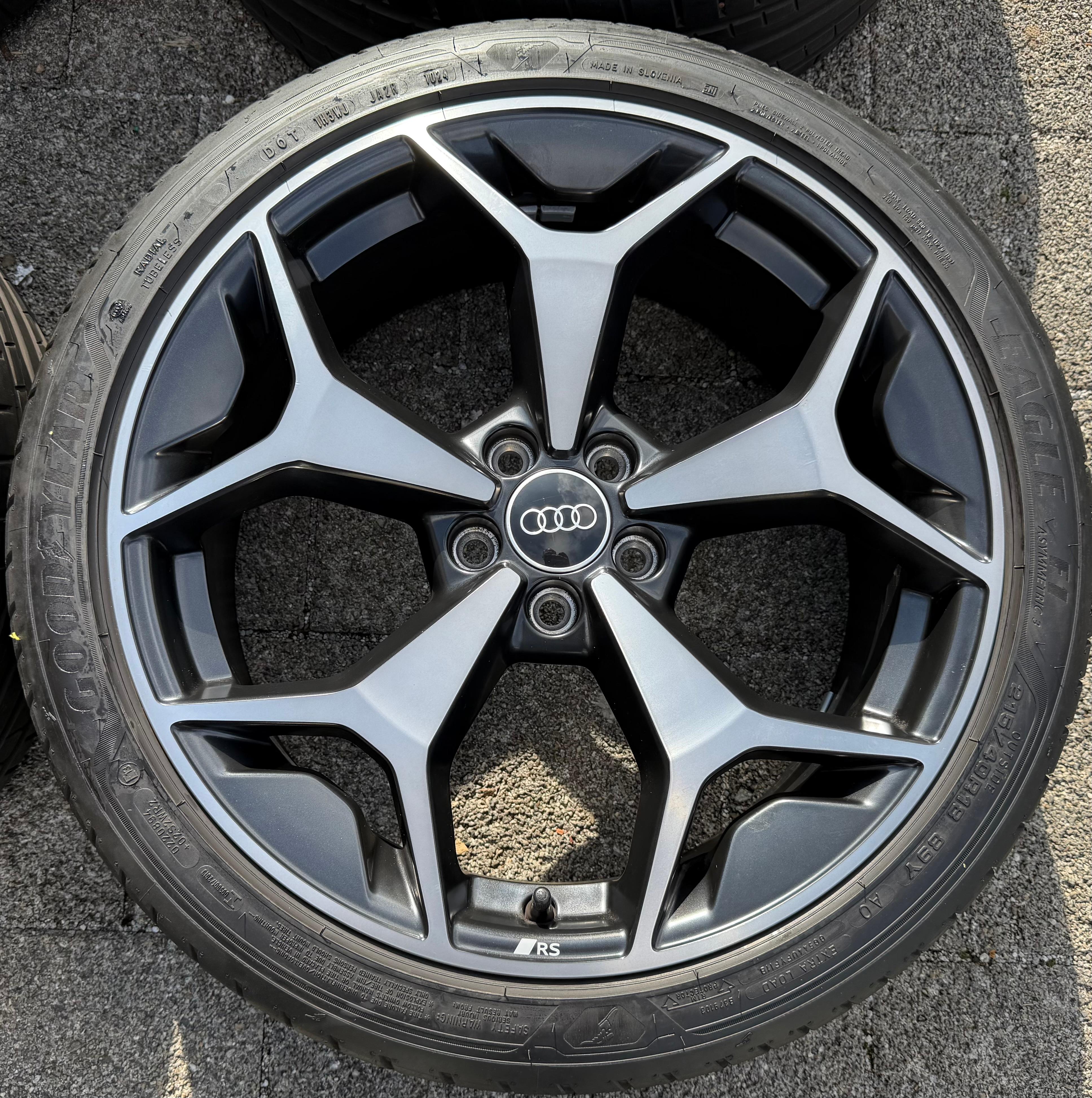 4 Original 18" Alu Sommerräder Audi A1 S1 GB 82A601025AS 215/40R18 89Y Goodyear