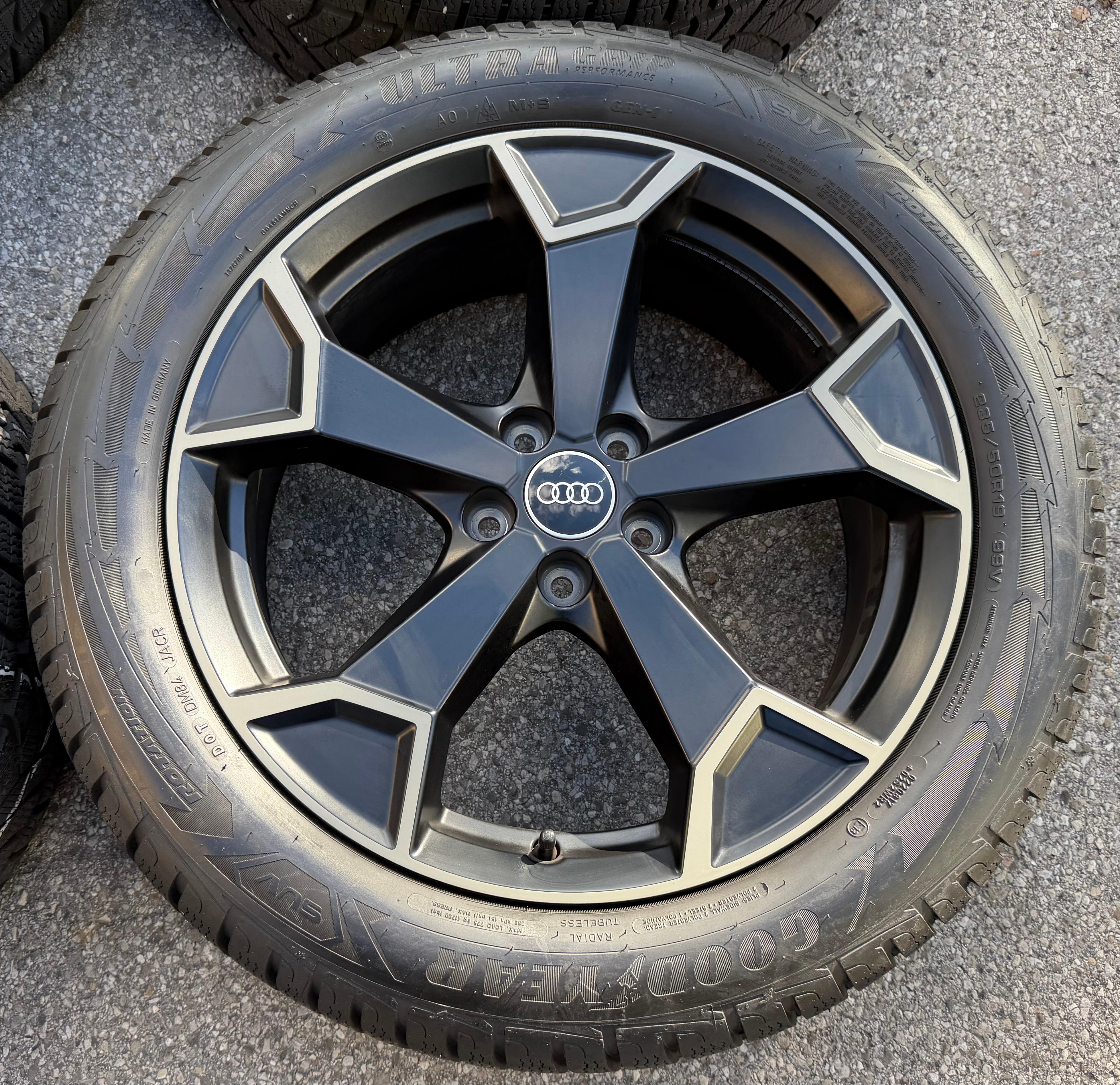 4 LLANTAS DE ALEACIÓN ORIGINALES DE INVIERNO DE 19" PARA AUDI Q3 F3B 83A 83A071499 235/50R19 99V ENVÍO GRATUITO