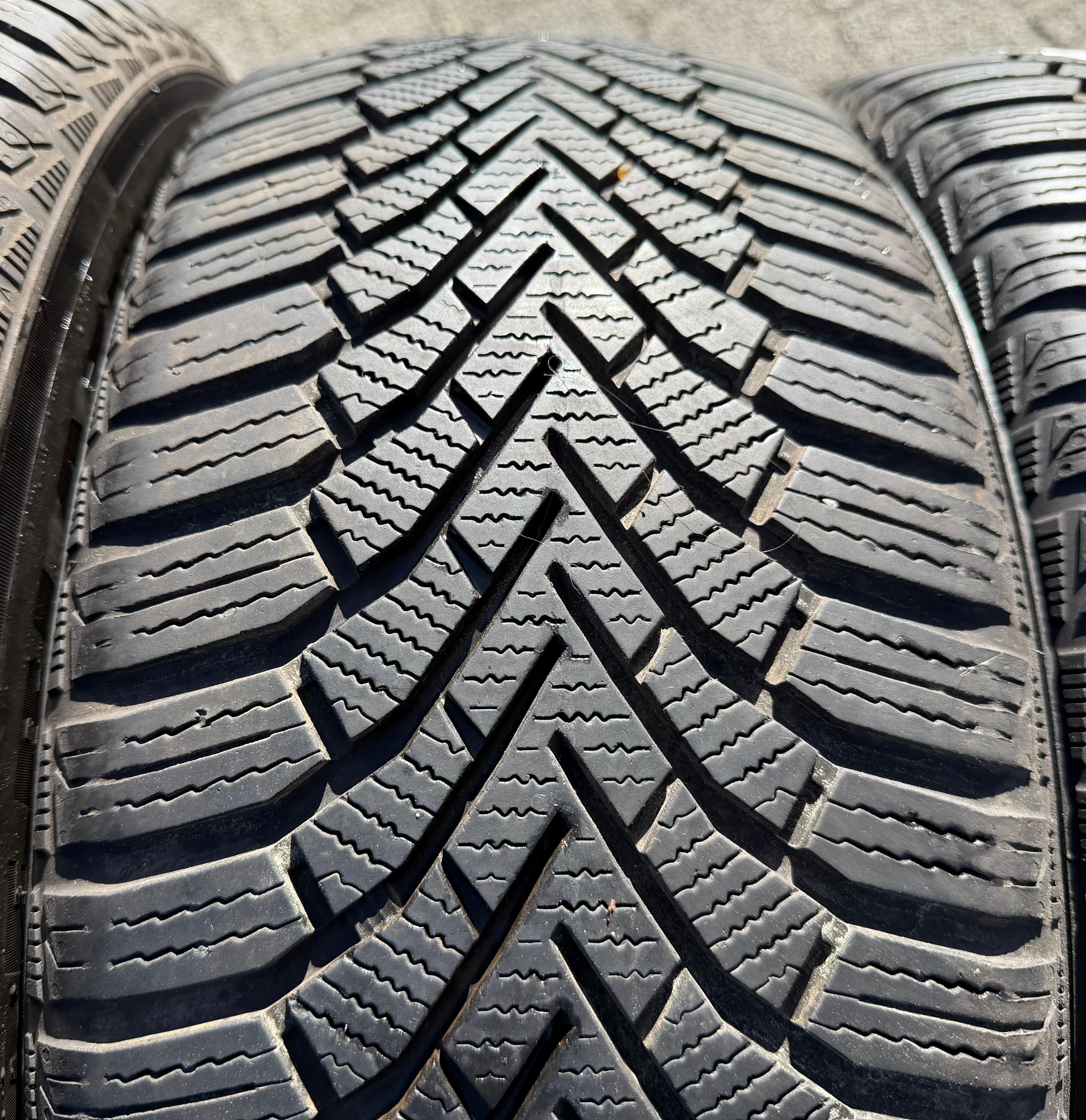 4 ruote invernali VW Caddy 2K 2KN 205/55R16 91H 2K3601027 6x16 ET50