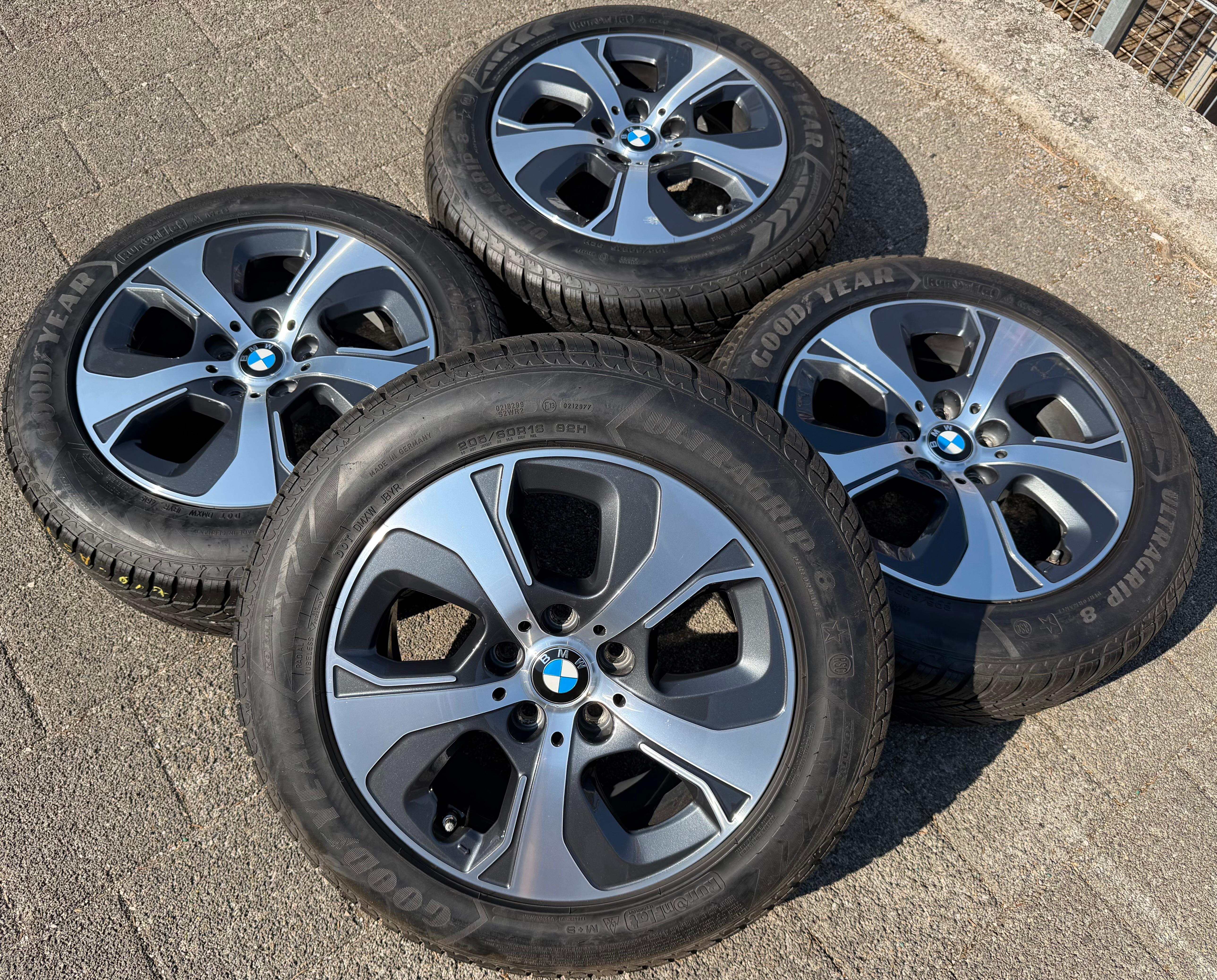 4 llantas de aluminio originales de invierno para BMW Serie 2 Active Tourer F45 F46 Styling 472 con sistema de control de presión de neumáticos (TPMS)