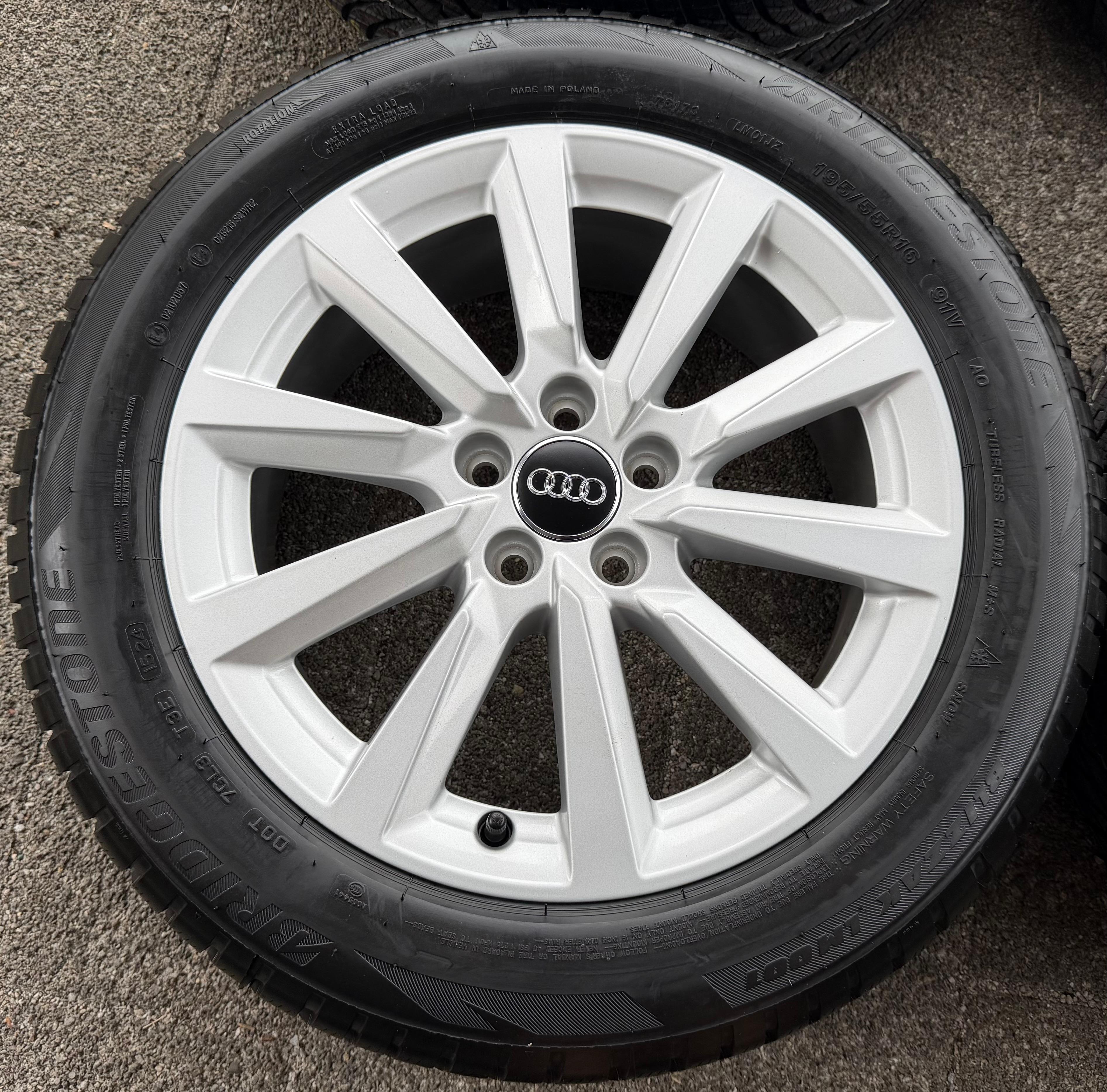 4 Original Alu Winterräder Audi A1 GB 82A601025C 195/55R16 91V Bridgestone NEU