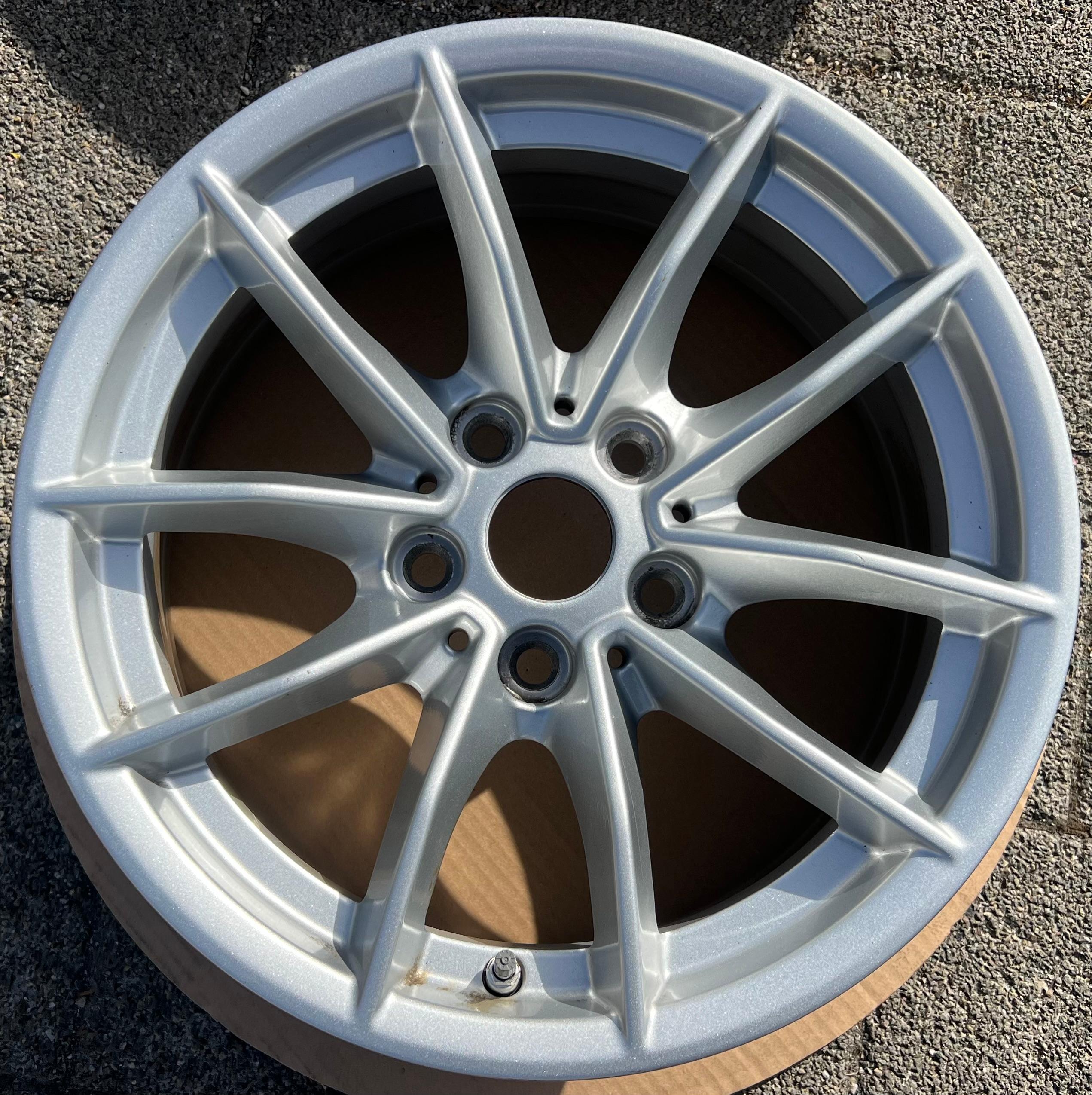 1 jante alu d'origine 16" pour BMW Série 3 G20 G21, modèle STYLING 774 avec système de surveillance de la pression des pneus (TPMS), référence 6876921