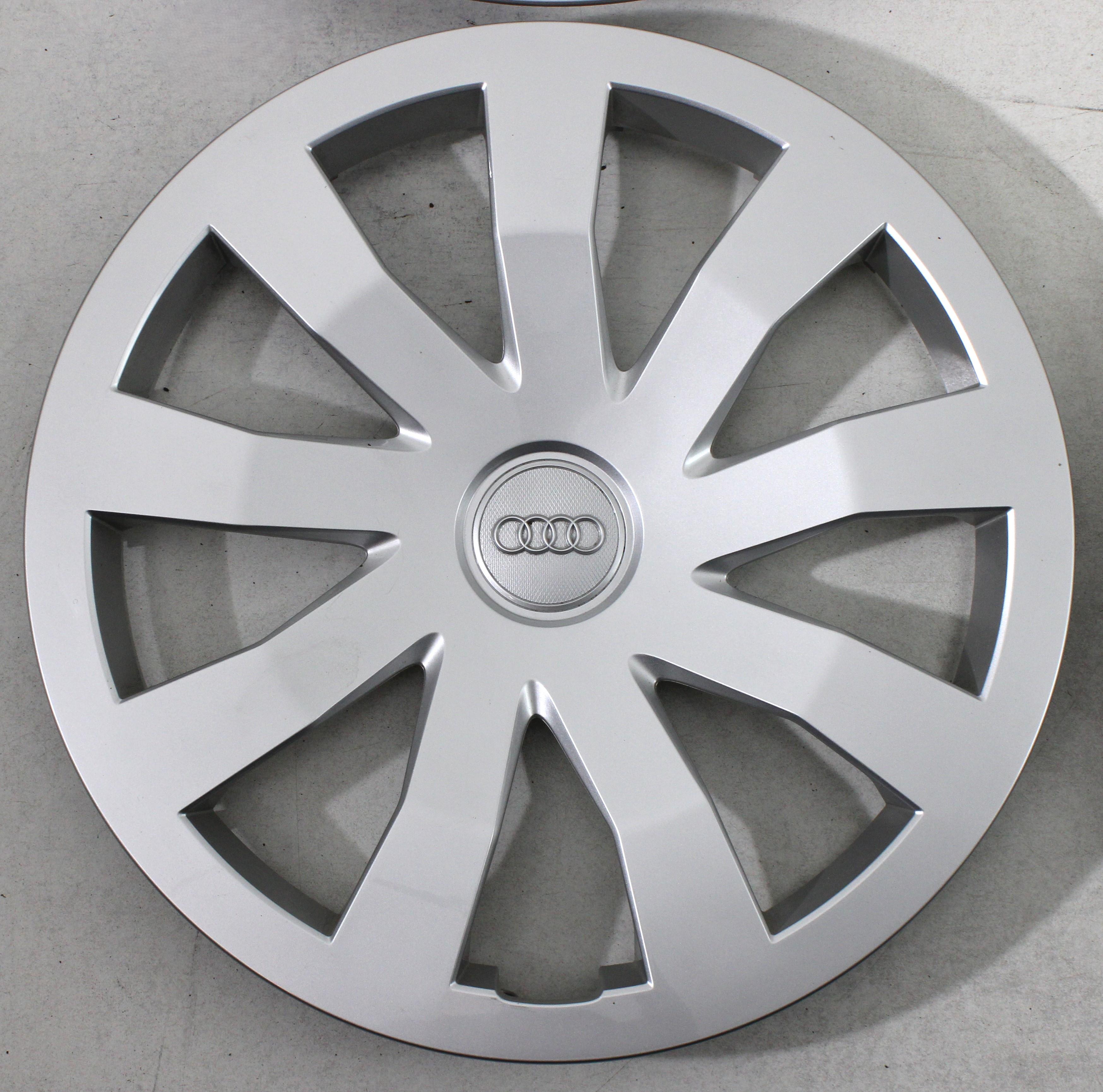 4 TAPACUBOS EMBELLECEDORES DE RUEDA ORIGINALES DE 15" AUDI A1 GB 82A601147 15 PULGADAS