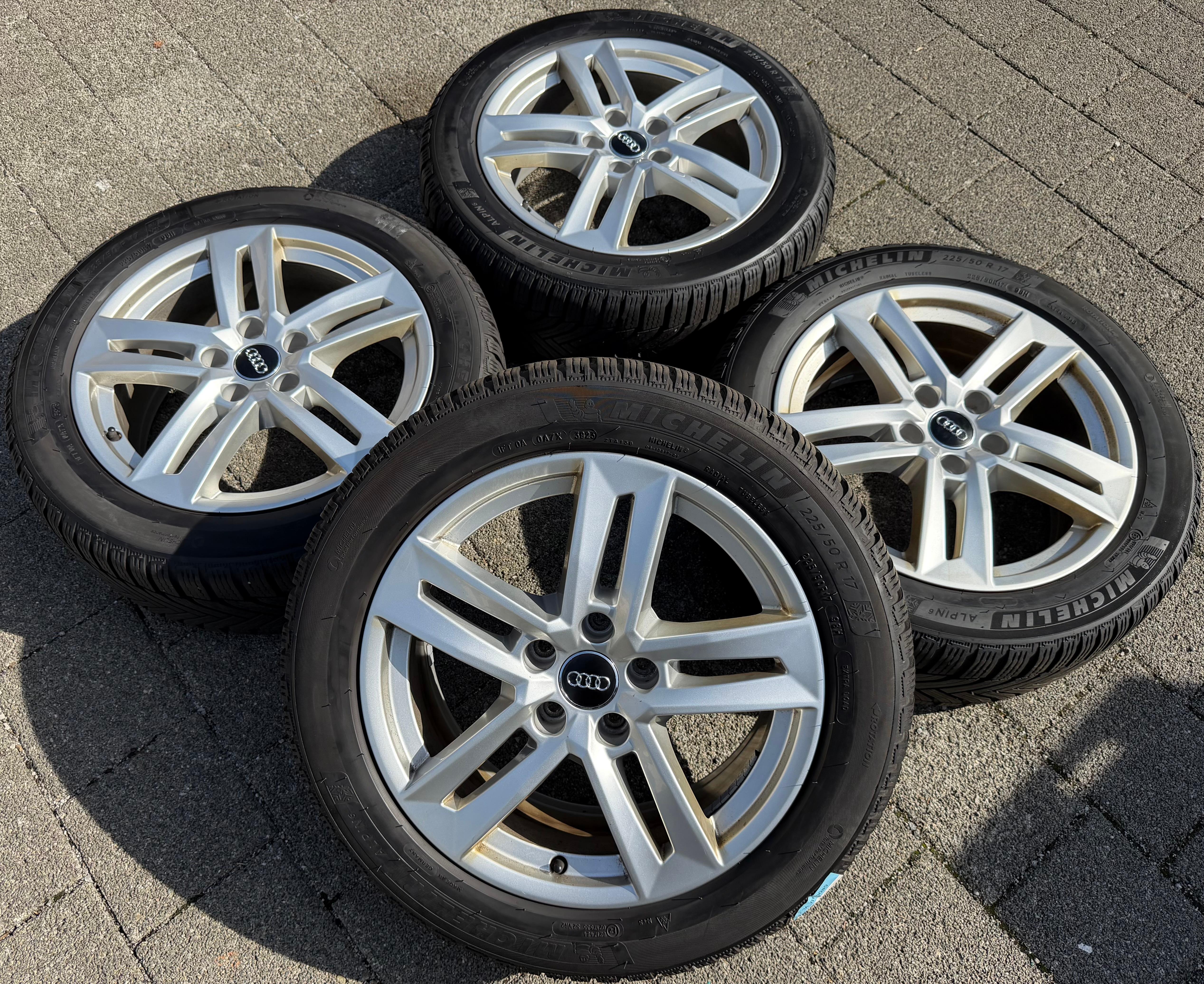 4 Original 17" Alu Winterräder Audi A4 B9 8W 8W0601025P 225/50R17 98H Michelin 2023