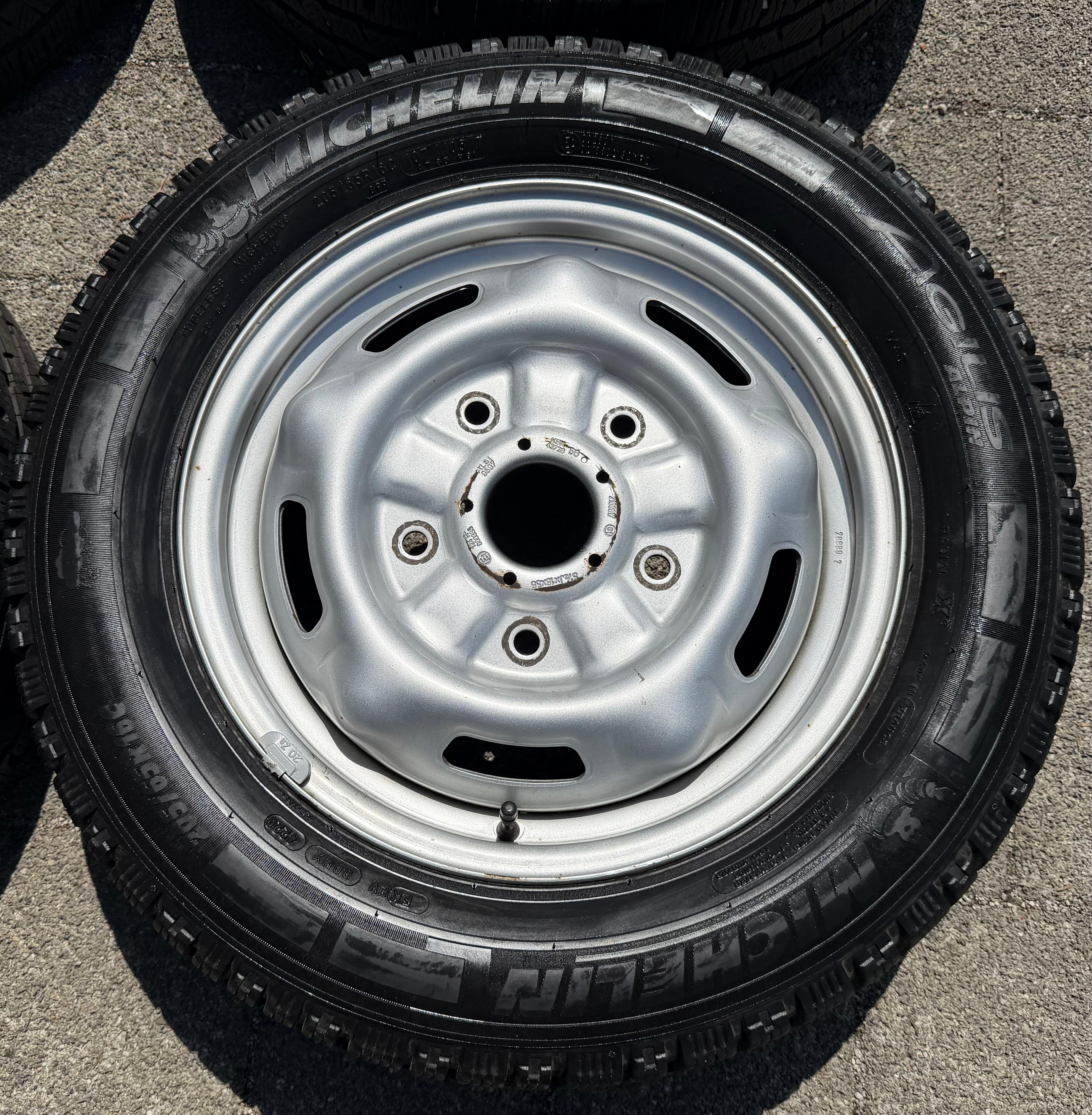 4 jantes d'hiver Stahl de 16 pouces pour Ford Transit fourgon FA_ _ 2020
