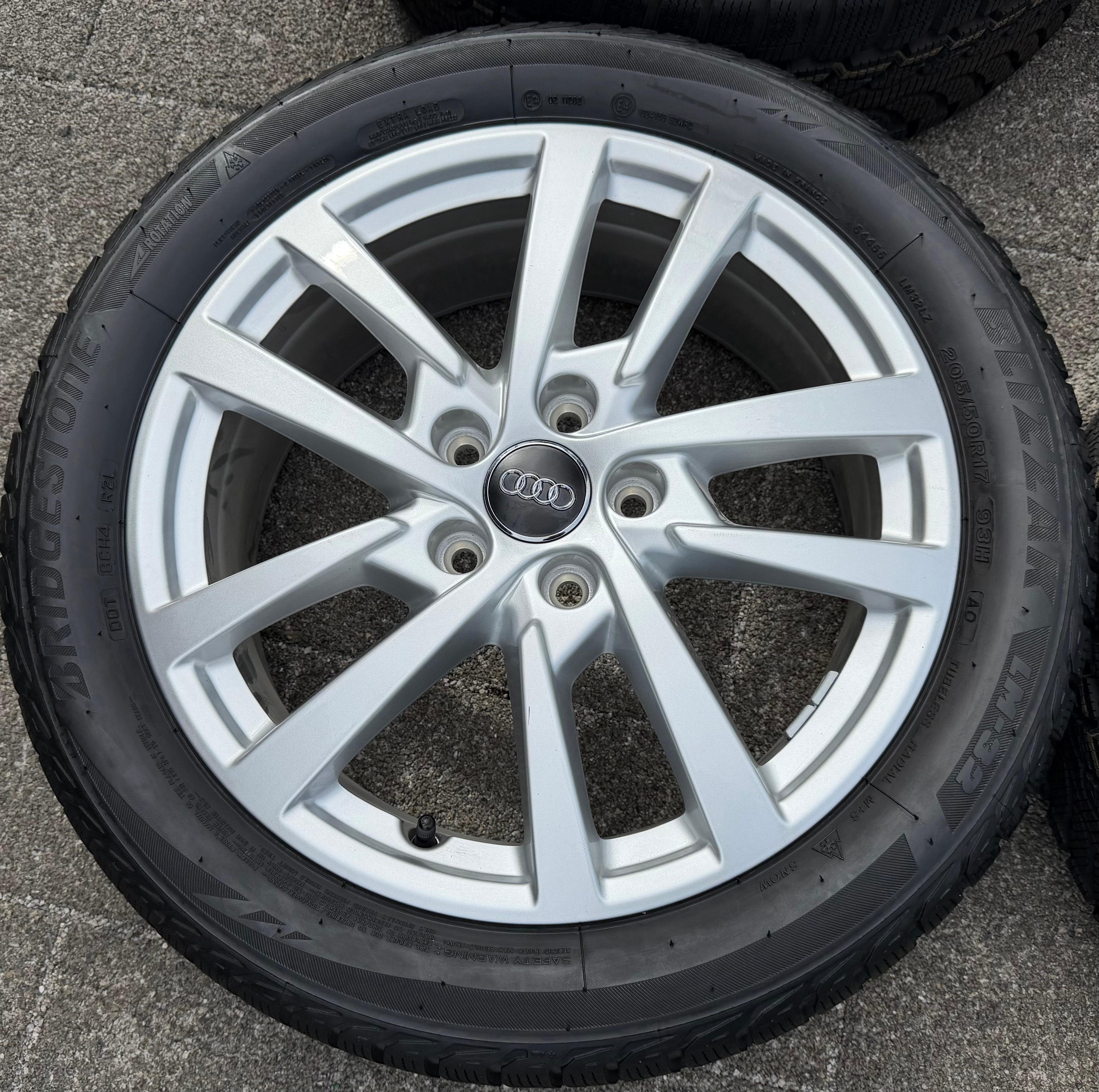 4 Original 17" Alu Winterräder Audi A3 S3 8V 8V0601025DH 205/50R17 93H Bridgestone