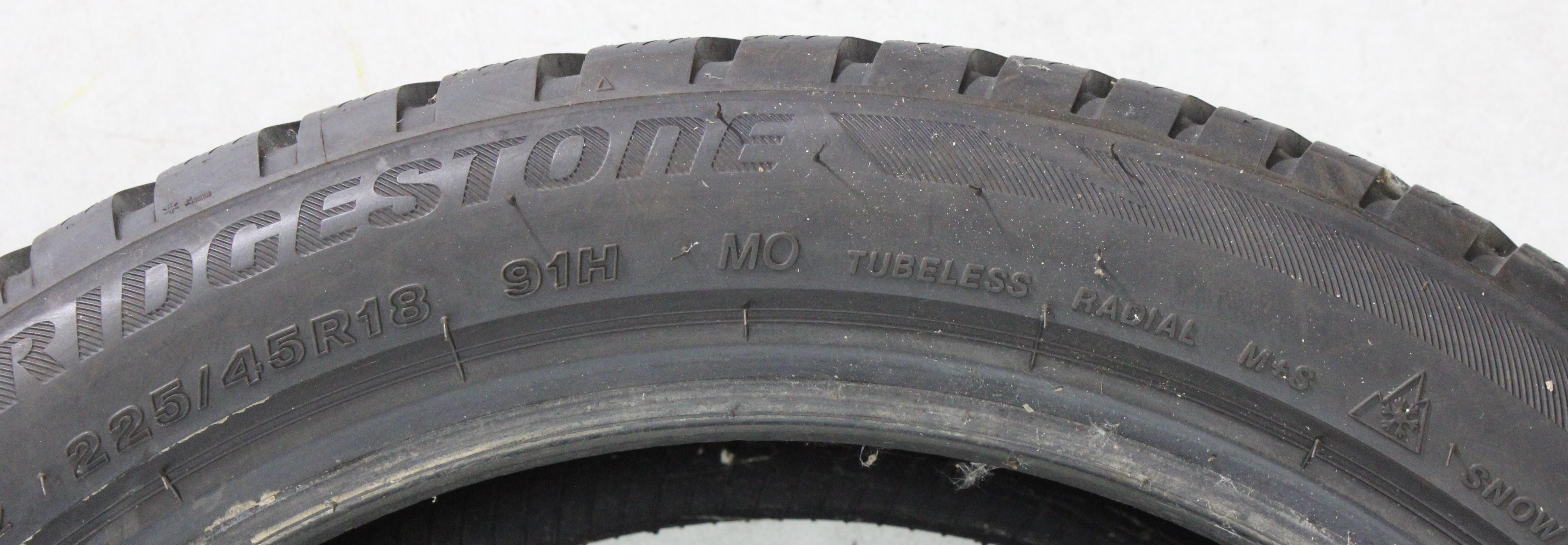 4 x 225/45R18 91H Winterreifen Bridgestone Blizzak LM001 MO 2x5-5,5mm/2x7-7,5mm 2019