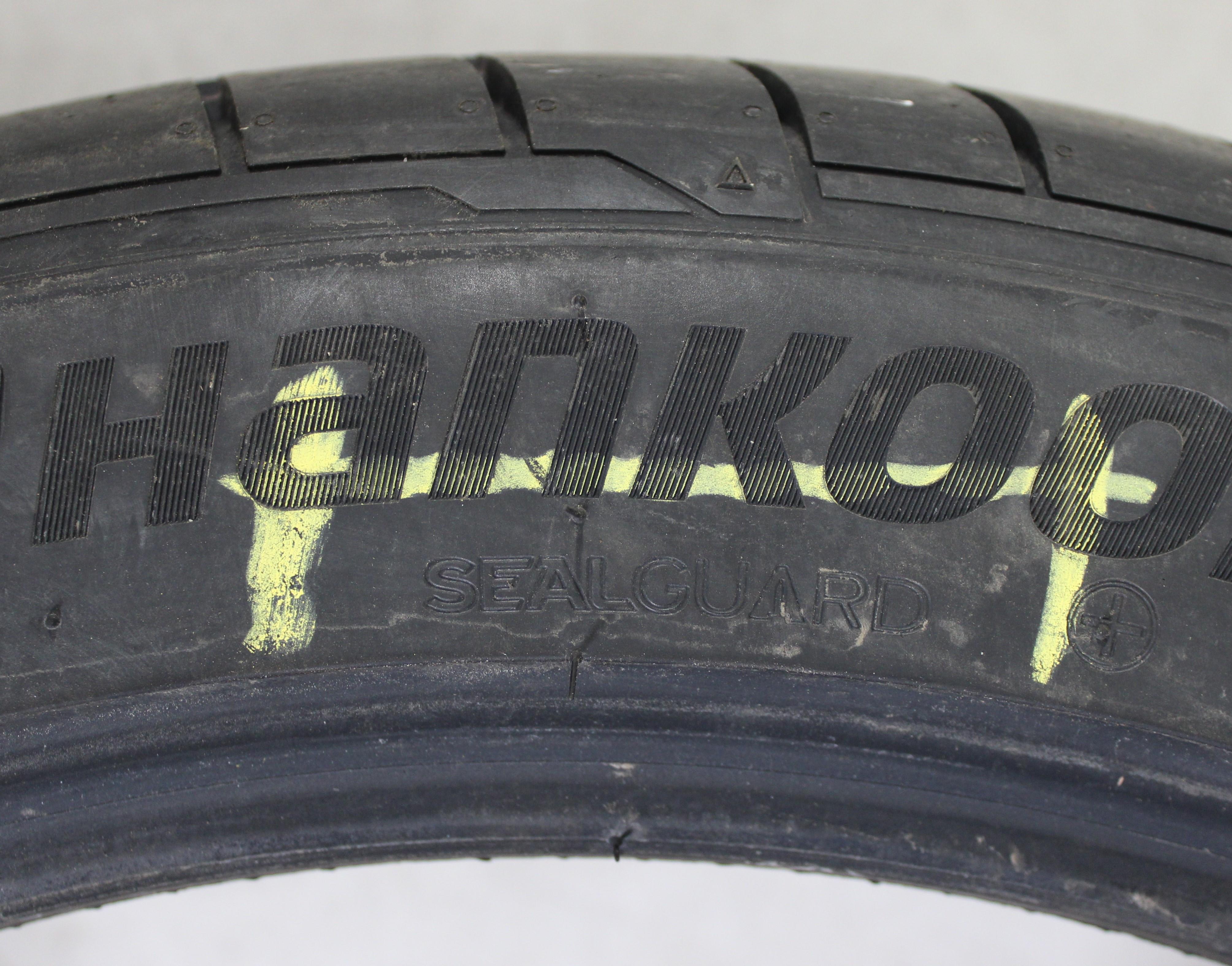 2 x 235/45R21 101T Sommerreifen Hankook Ventus S1 Evo 3 EV 6-6,5mm 2021 Seal AO