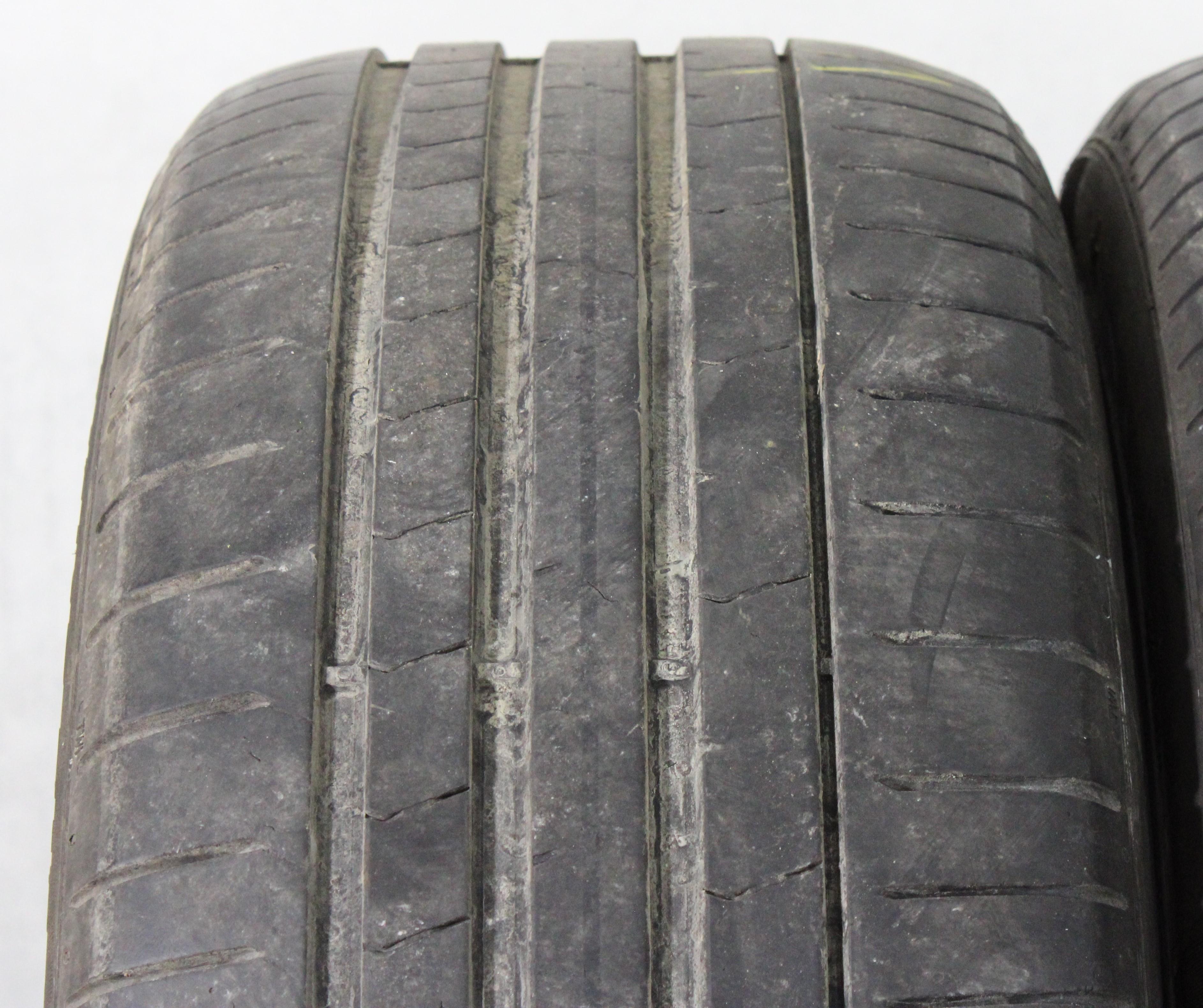 2 x 245/40R19 98Y zomerbanden Pirelli Pzero PZ4 * 4,5-5mm 2020