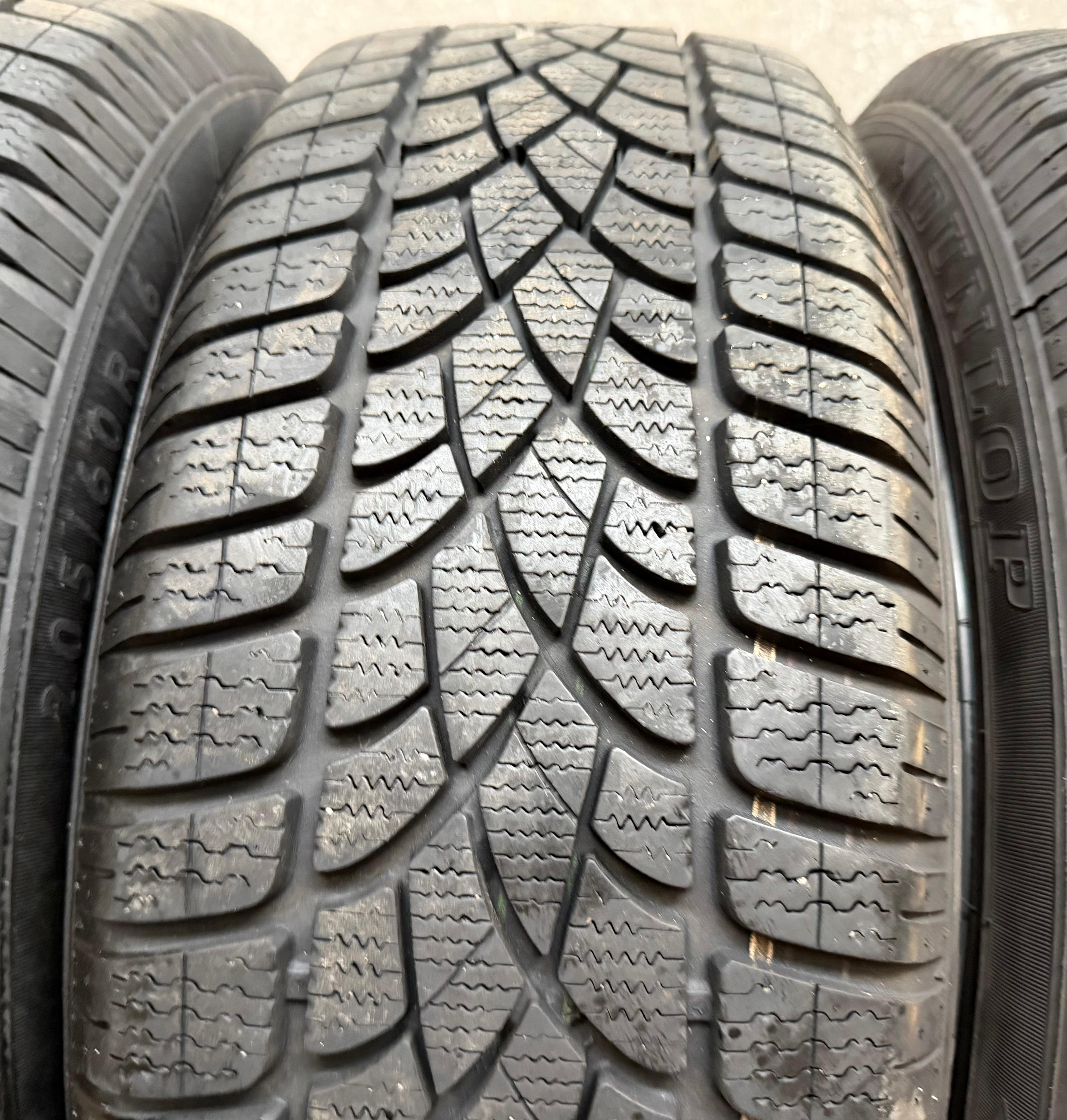 4 Original Alu Winterräder Audi A4 8W B9 8W0601025A 205/60R16 92H Dunlop