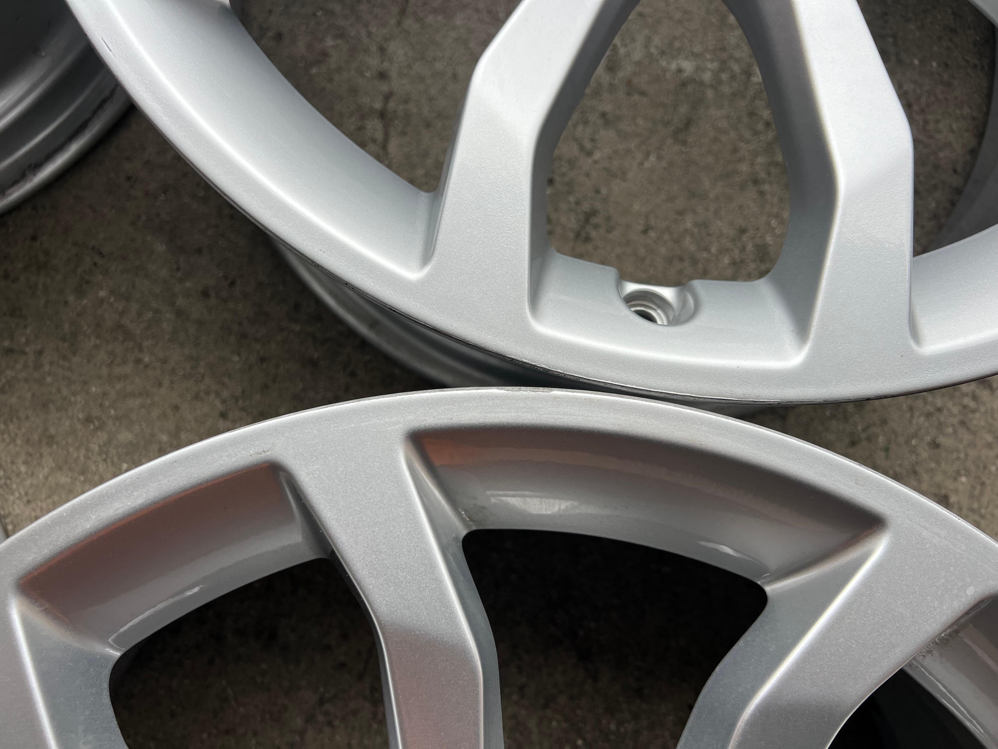 4 CERCHI IN LEGA ORIGINALI DA 18" PER AUDI A4 8W 8W0601025ED 7,5x18 ET39 SPEDIZIONE GRATUITA