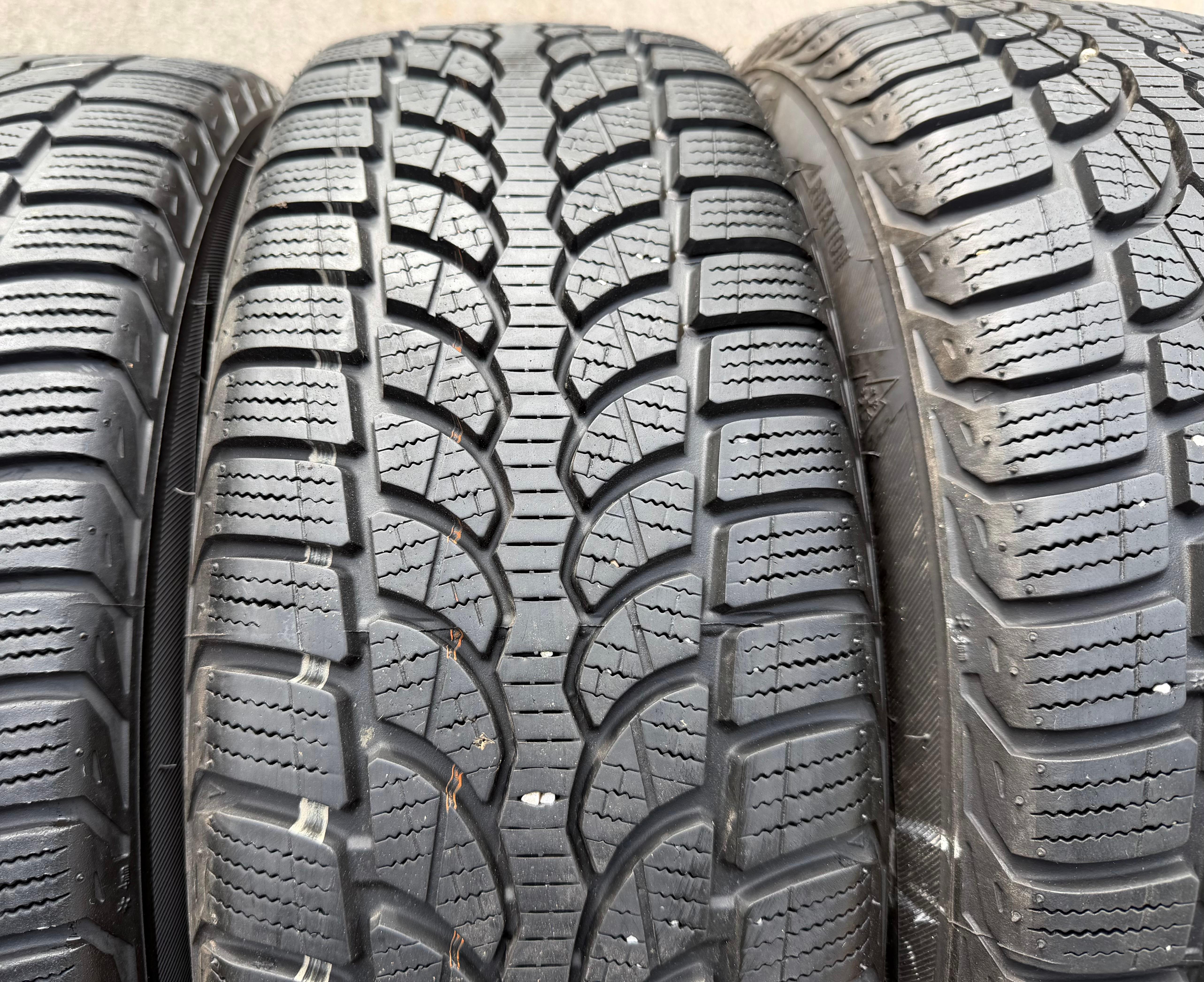 4 roues hiver Audi A1 8X 8X0601027C 185/60R15 88H pneus hiver Bridgestone