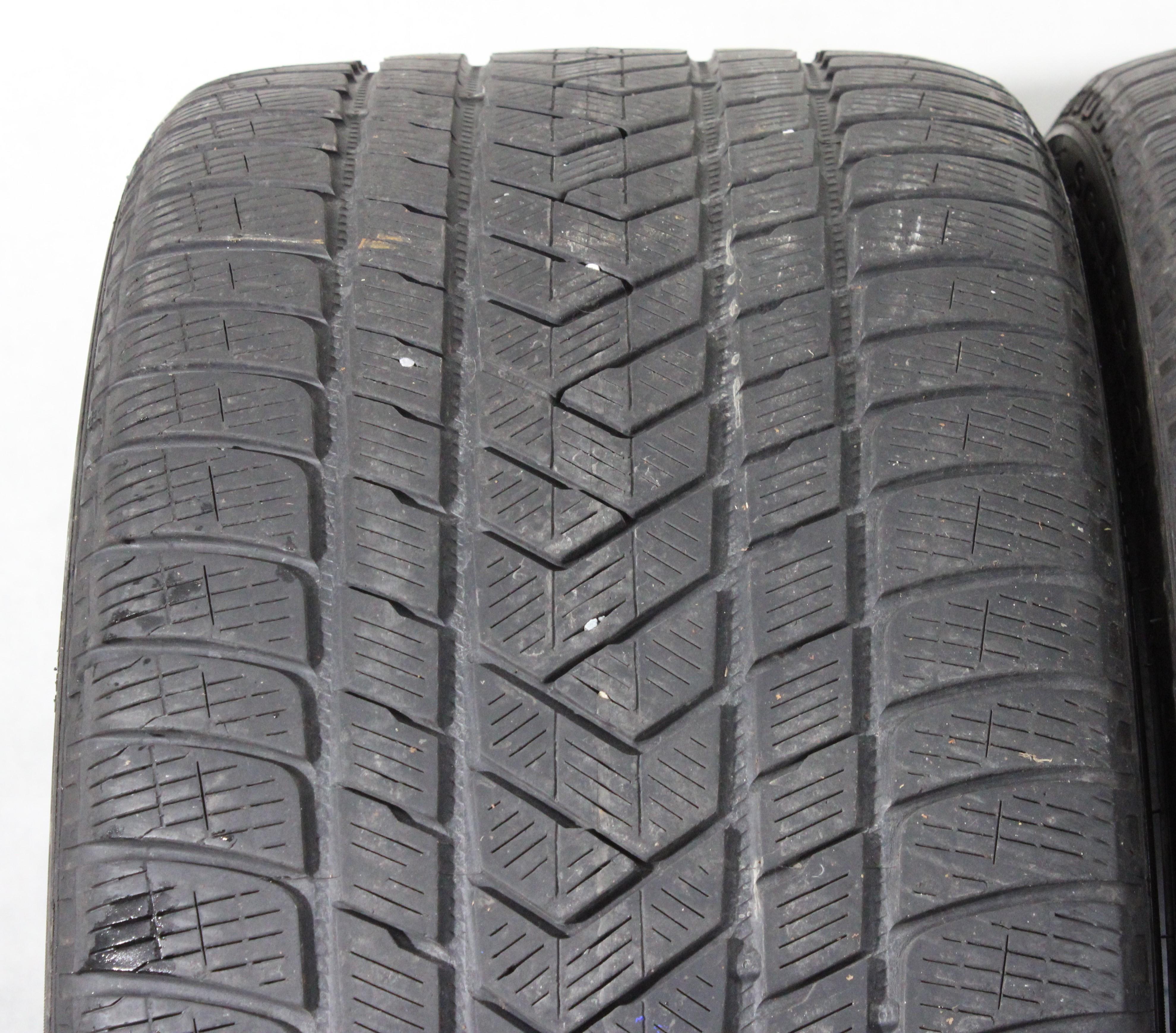 2 x 305/35R21 109V Winterreifen Pirelli Scorpion Winter N0 4-4,5mm 2019