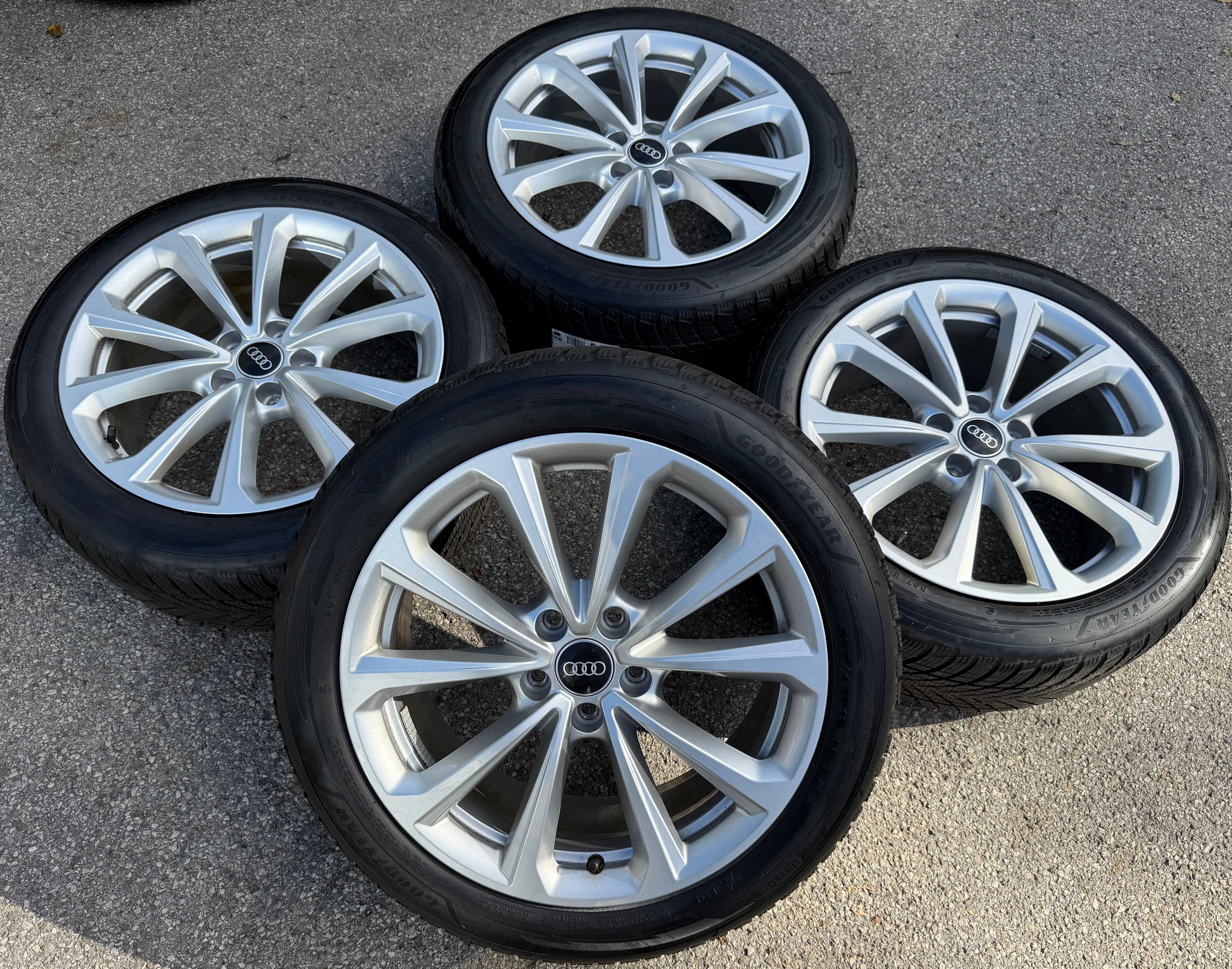 4 RUEDAS DE ALUMINIO ORIGINALES DE INVIERNO AUDI A5 S5 FU2 B10 8B3601025D 235/45R18 98H 2024