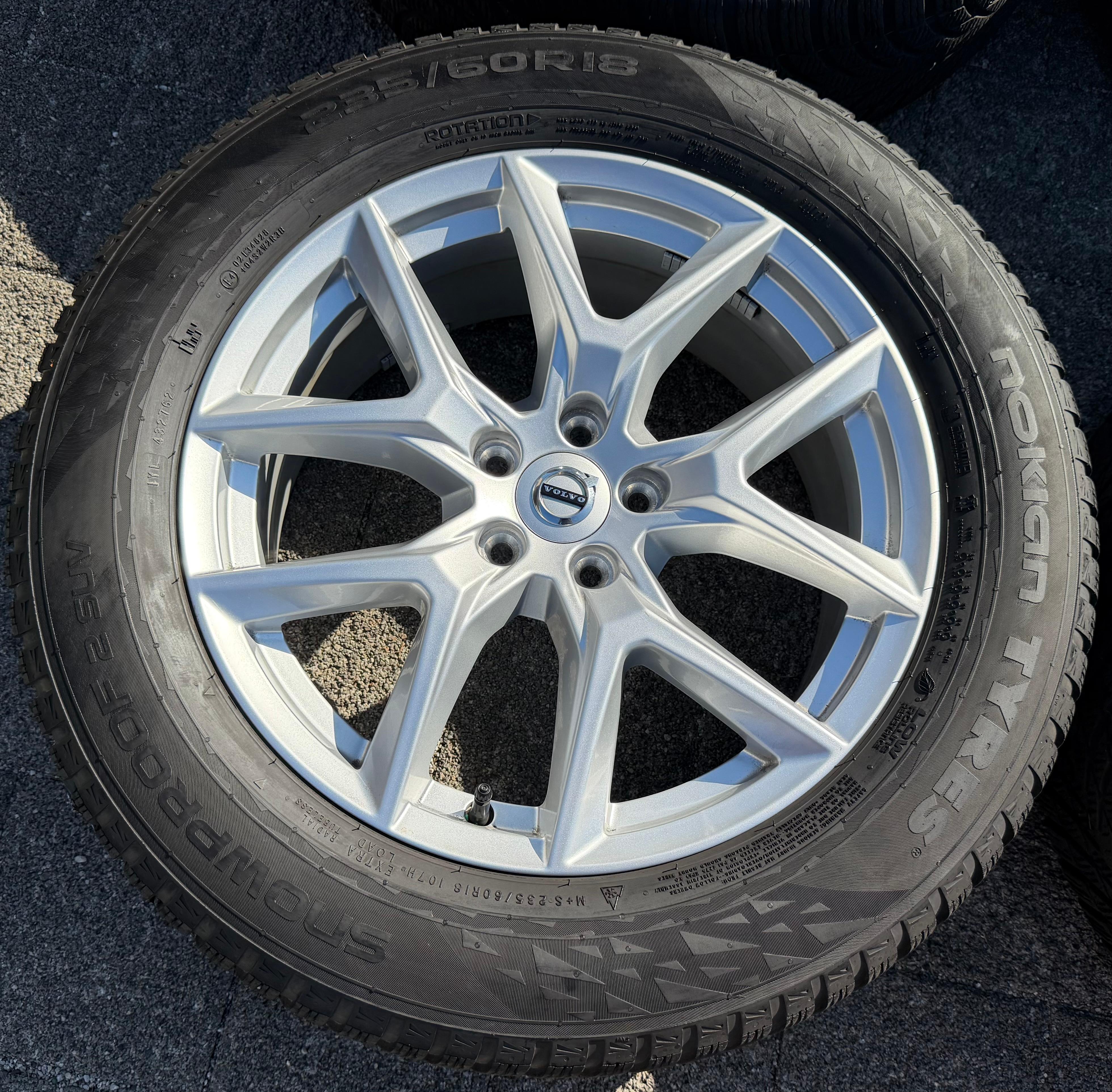 4 Original 18" Alu Winterräder Volvo XC60 II 31423851 235/60R18 107H NOKIAN 2025