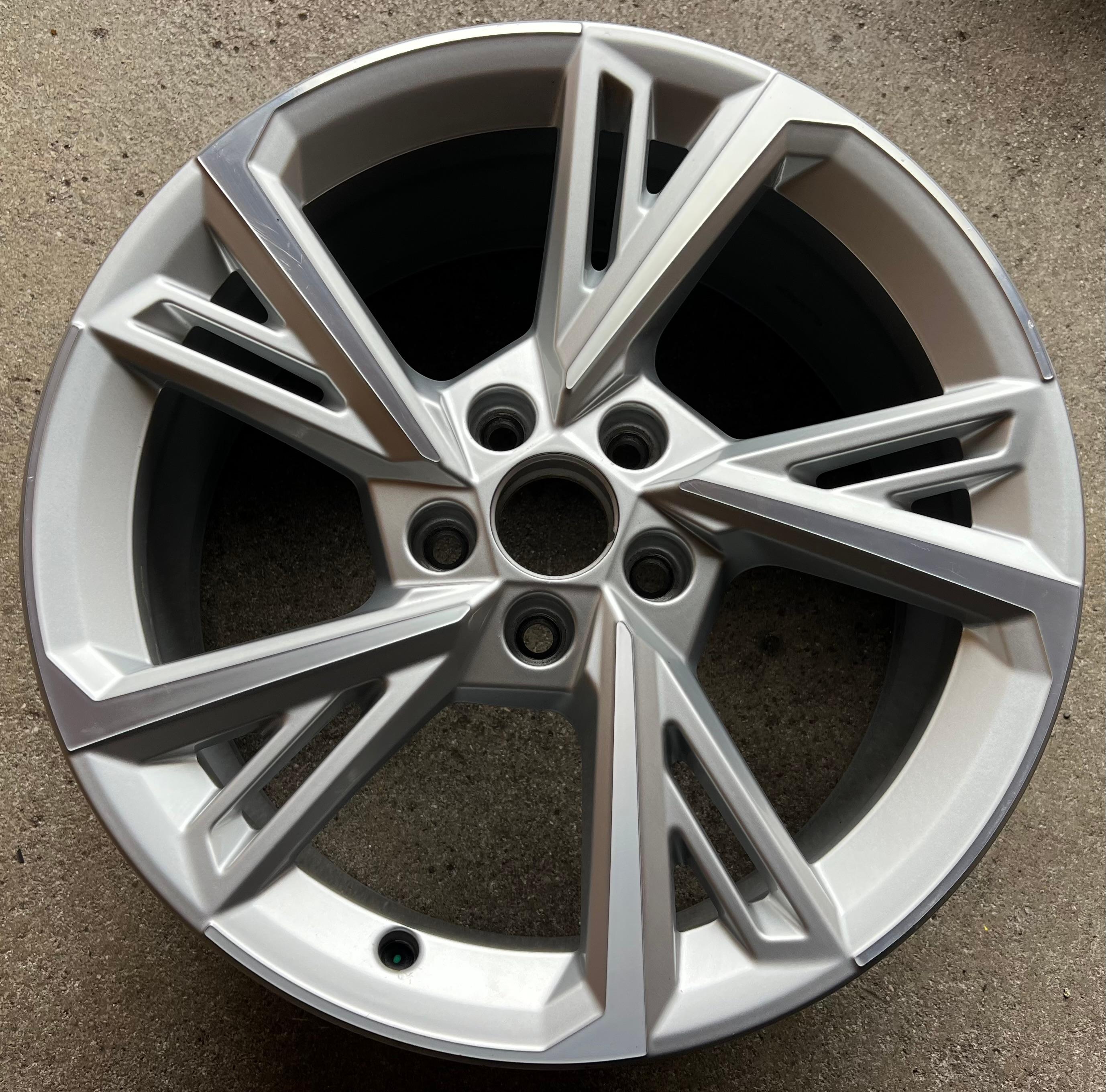 1 ORIGINELE 17" ALUMINIUM VELG AUDI A3 8Y 8Y0601025G 8x17 ET46 GRATIS VERZENDING
