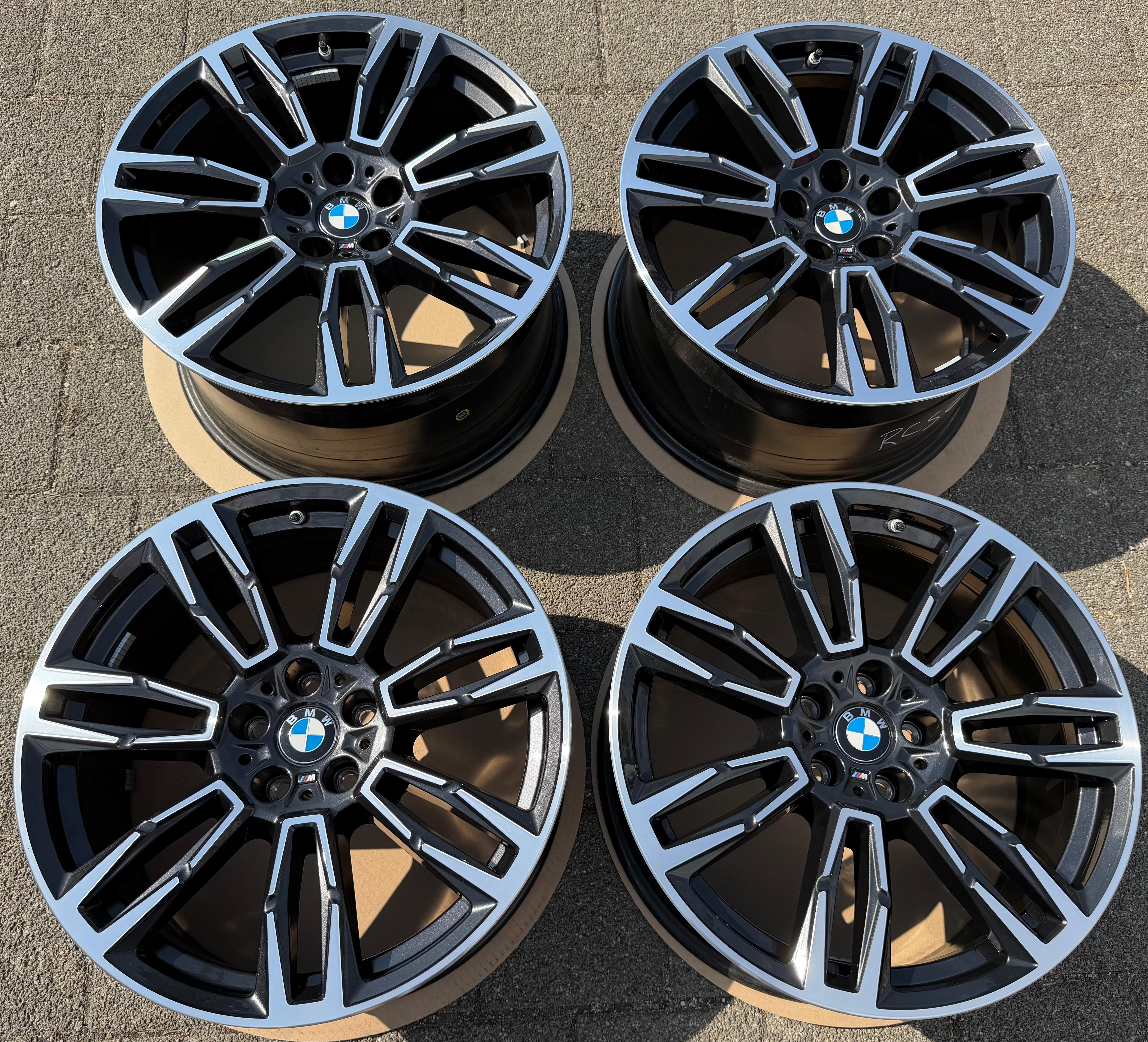4 cerchi in lega originali da 19" per BMW Serie 5 G60 G61 i5, modello 935M, codici 5A324E0 e 5A324E1