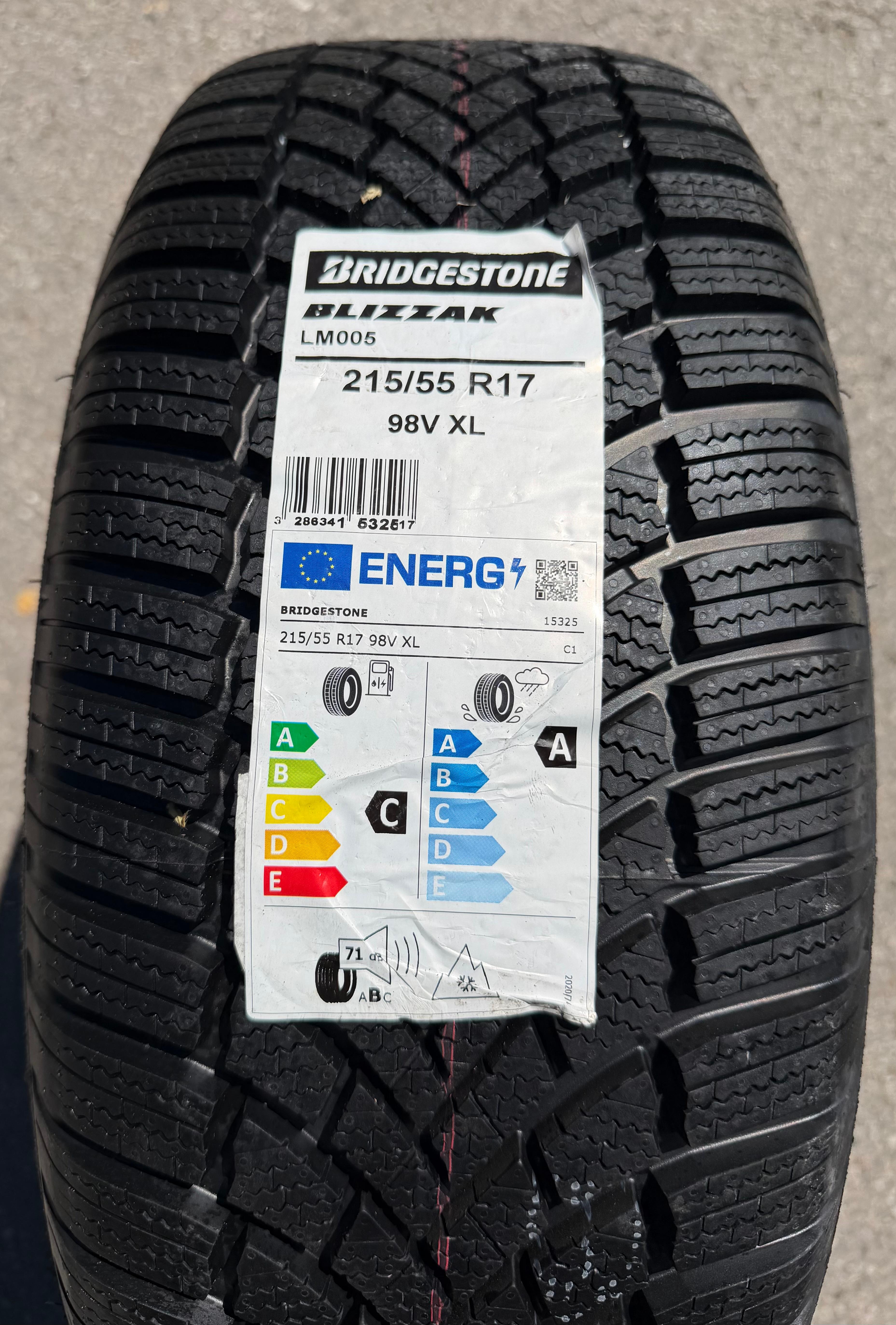 1 x 215/60R16 99H Winterreifen Bridgestone LM005 NEU 2021