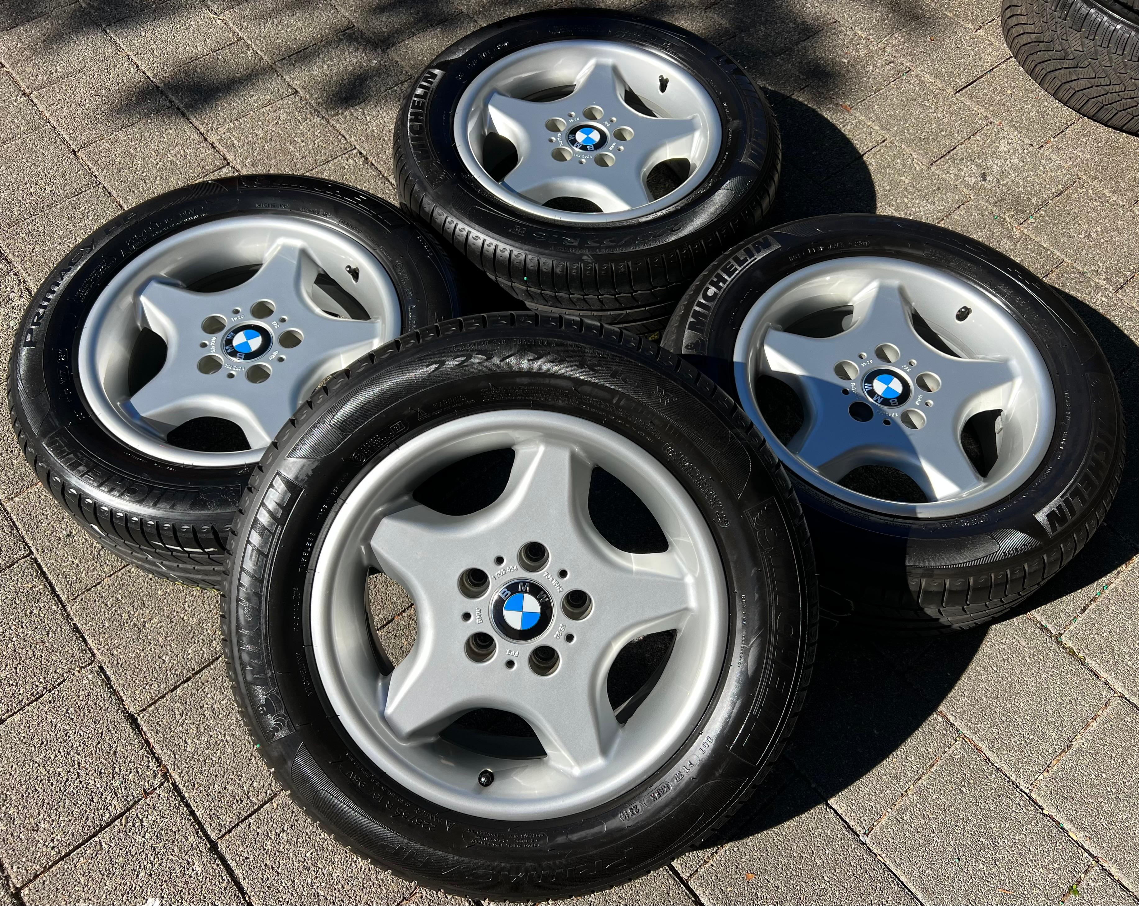 4 ORIGINAL 16" ALU SOMMERRÄDER BMW 5ER REIHE E34 STYLING 16 1092094 225/55R16