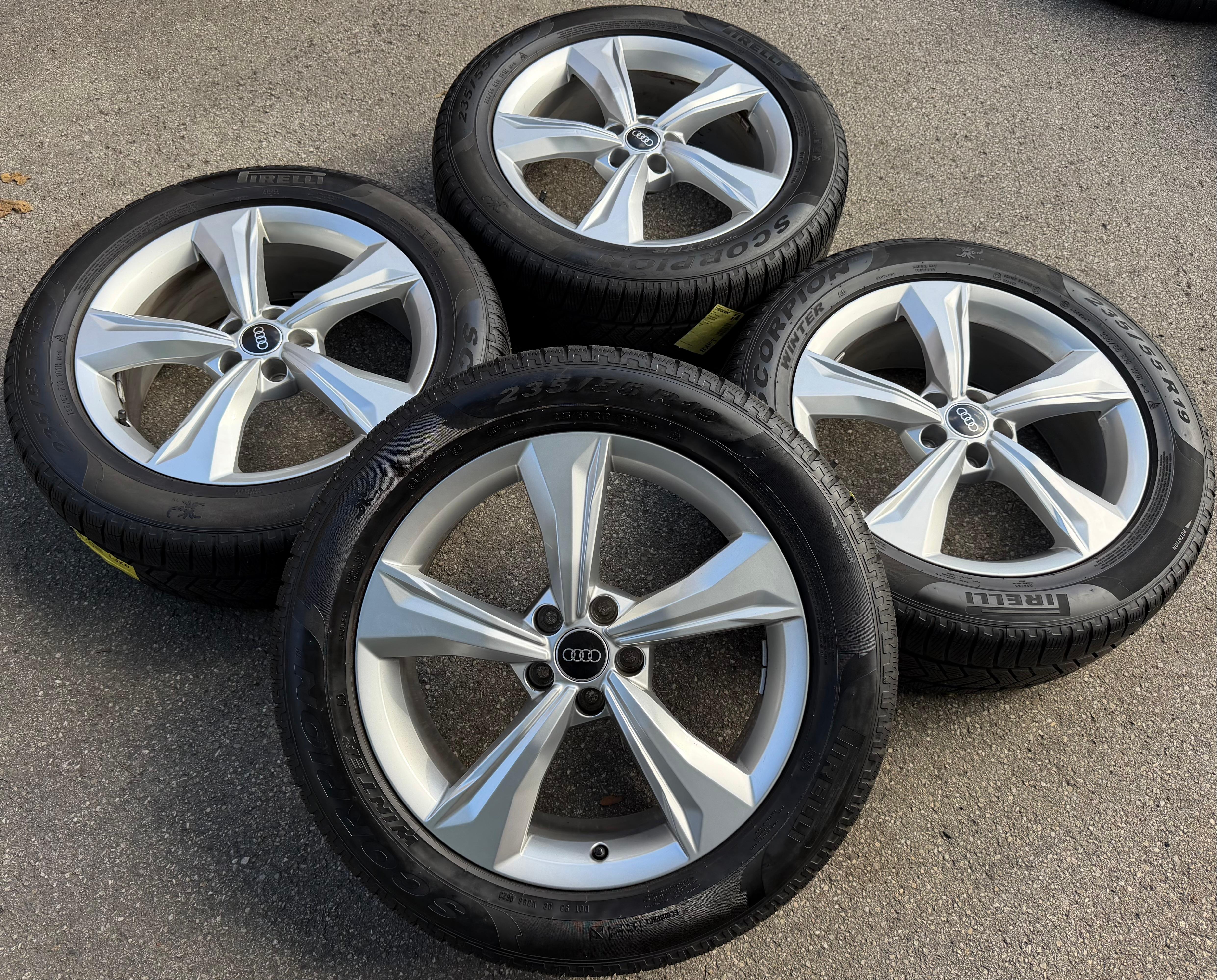 4 ruedas de invierno de aluminio originales de 19" para Audi Q5 SQ5 FY 80A601025K 235/55R19 101H Pirelli 2023