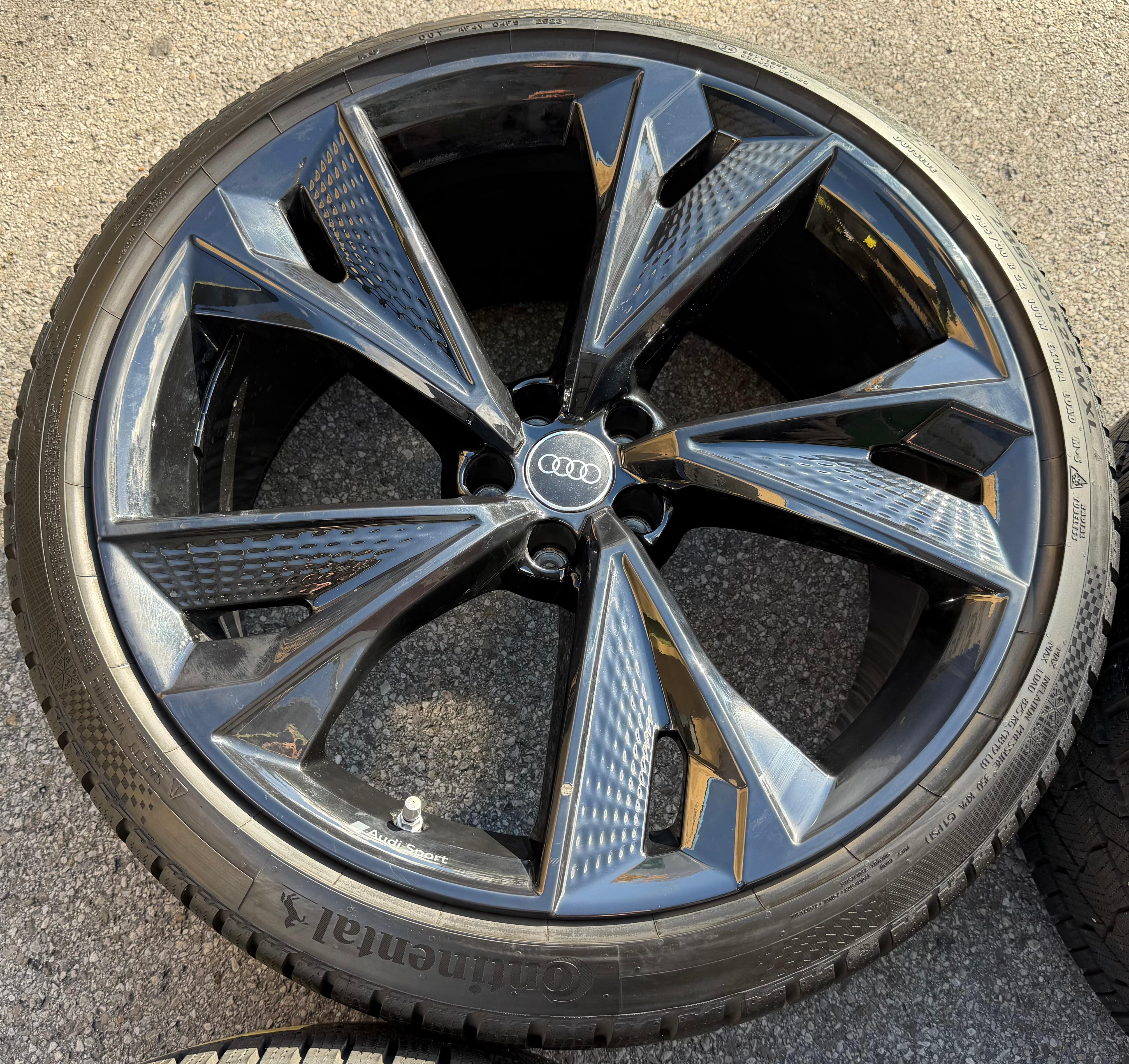 4 ruedas de invierno de aleación originales de 22" para Audi RS6 4K RS7 4K0601025BC 285/30R22 101W Continental