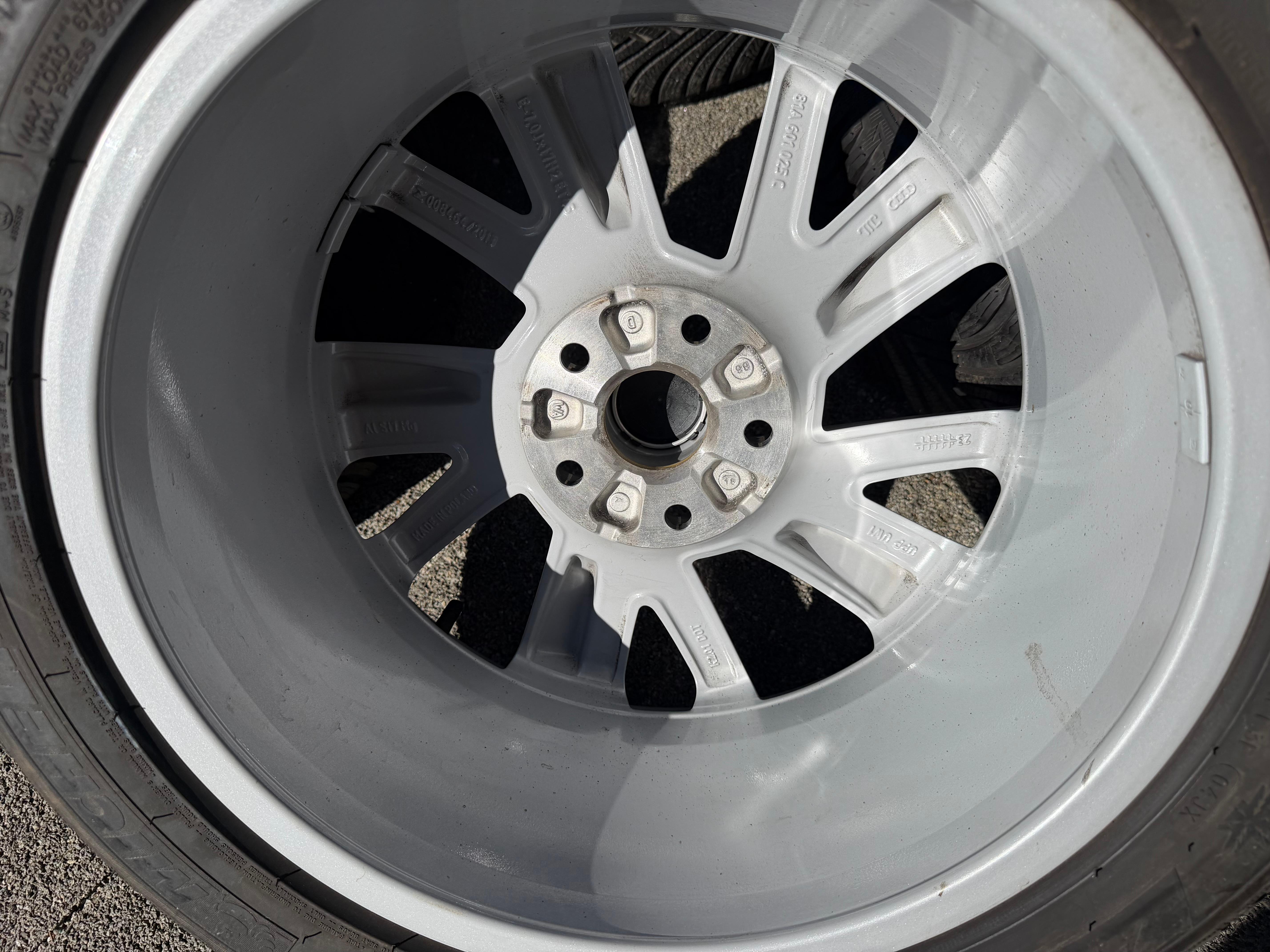 4 Original 17" Alu Winterräder Audi Q2 GA 215/55R17 94V Michelin 8MM 2023
