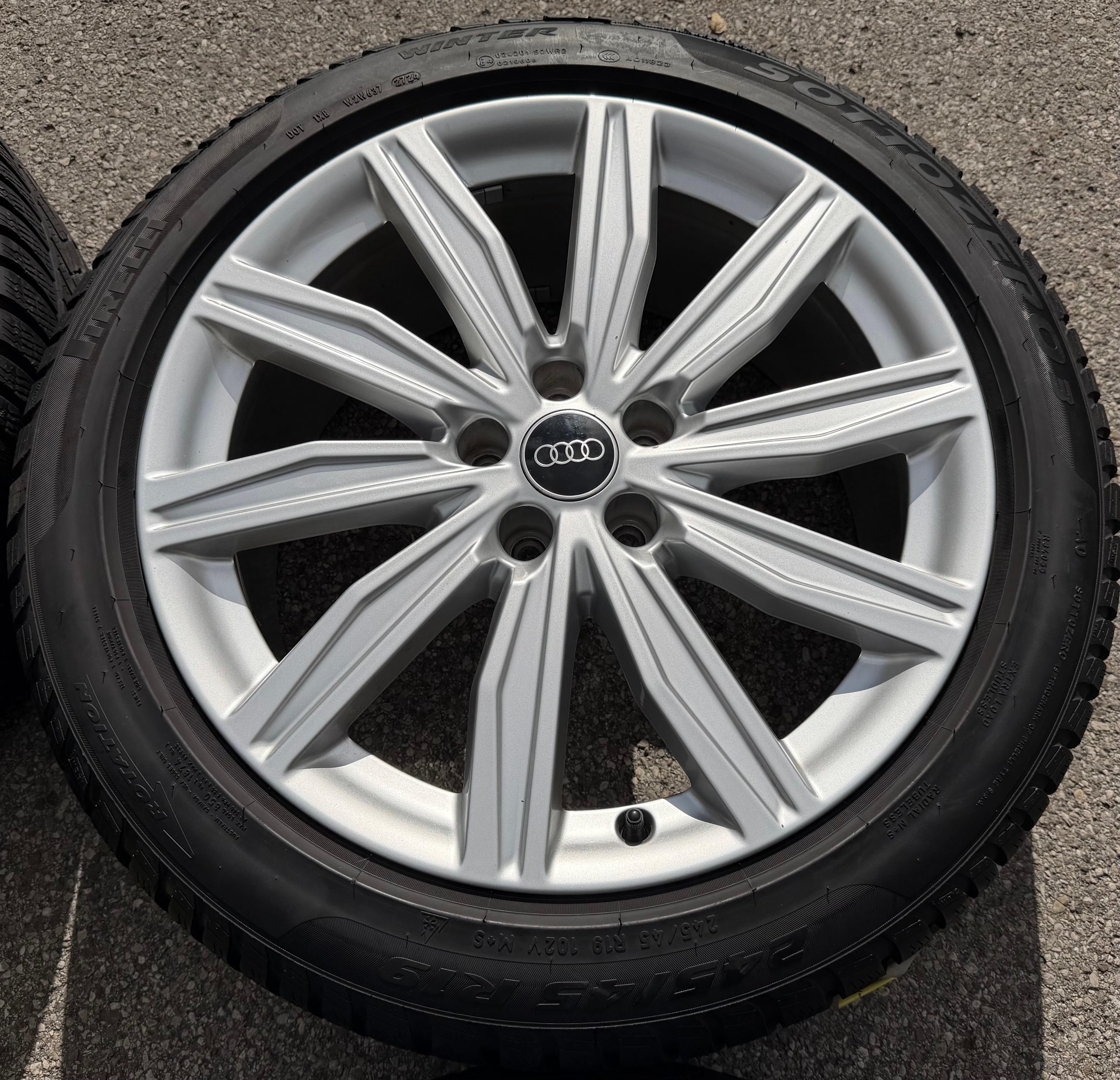 4 ruote complete in lega originali da 19" per inverno Audi A6 S6 C8 4K 4K0601025M 245/45R19 102V Pirelli