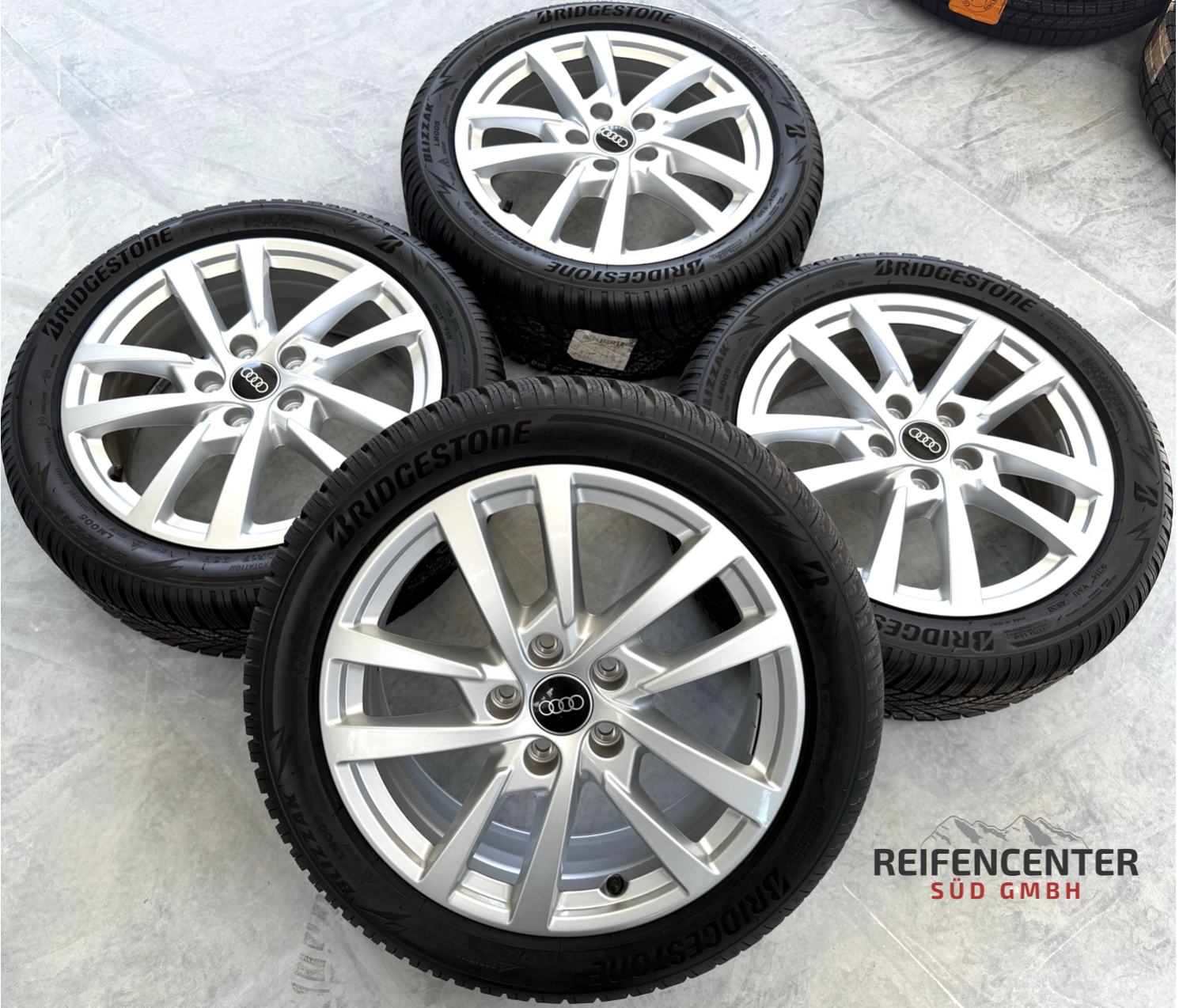 4 Original 17" Alu Winterräder Audi A3 S3 8V 8V0601025DH 205/50R17 93H Bridgestone