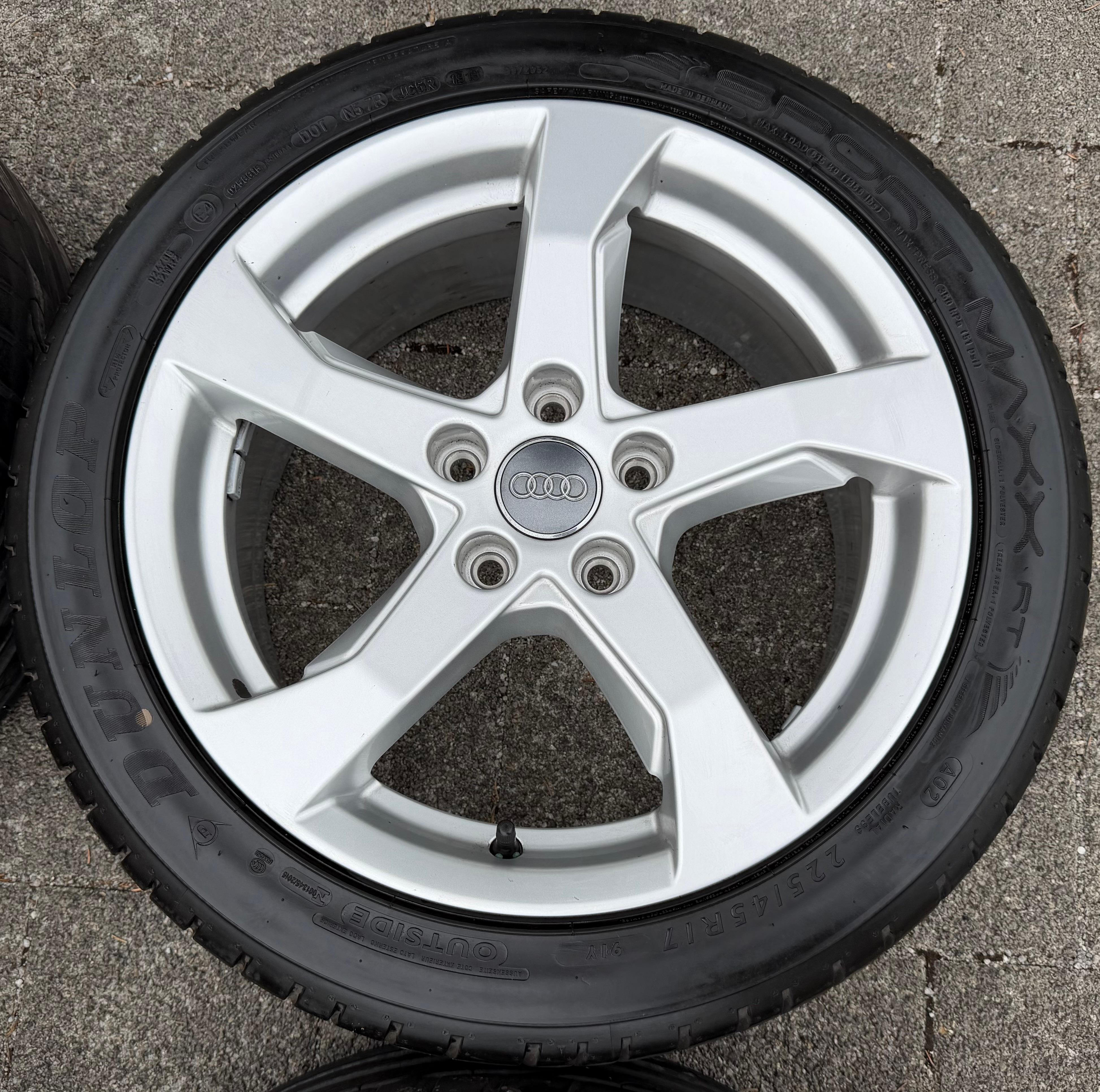 4 Original 17" Alu Sommerräder Audi A3 S3 8V 8V0601025CT 225/45R17 91Y