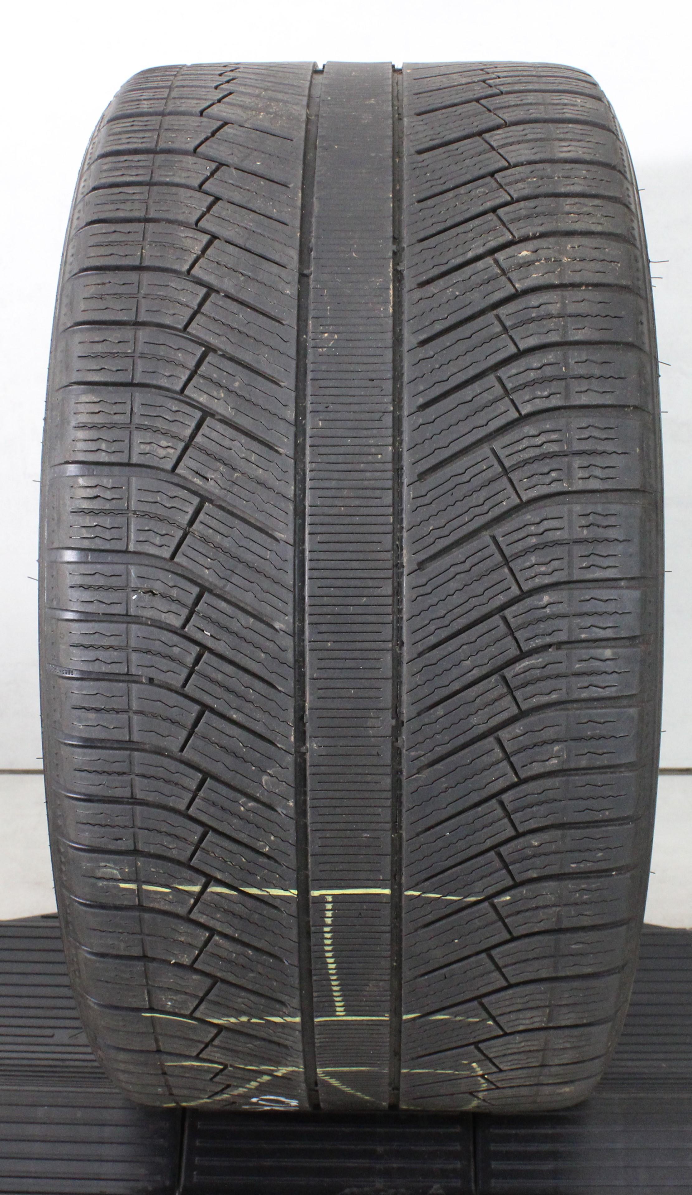 1 x 315/35R20 110V Winterreifen Michelin Pilot Alpin PA4 N0 in der Mitte 4-4,5mm und auf den Scultern 5-5,5mm. 2017 XL
