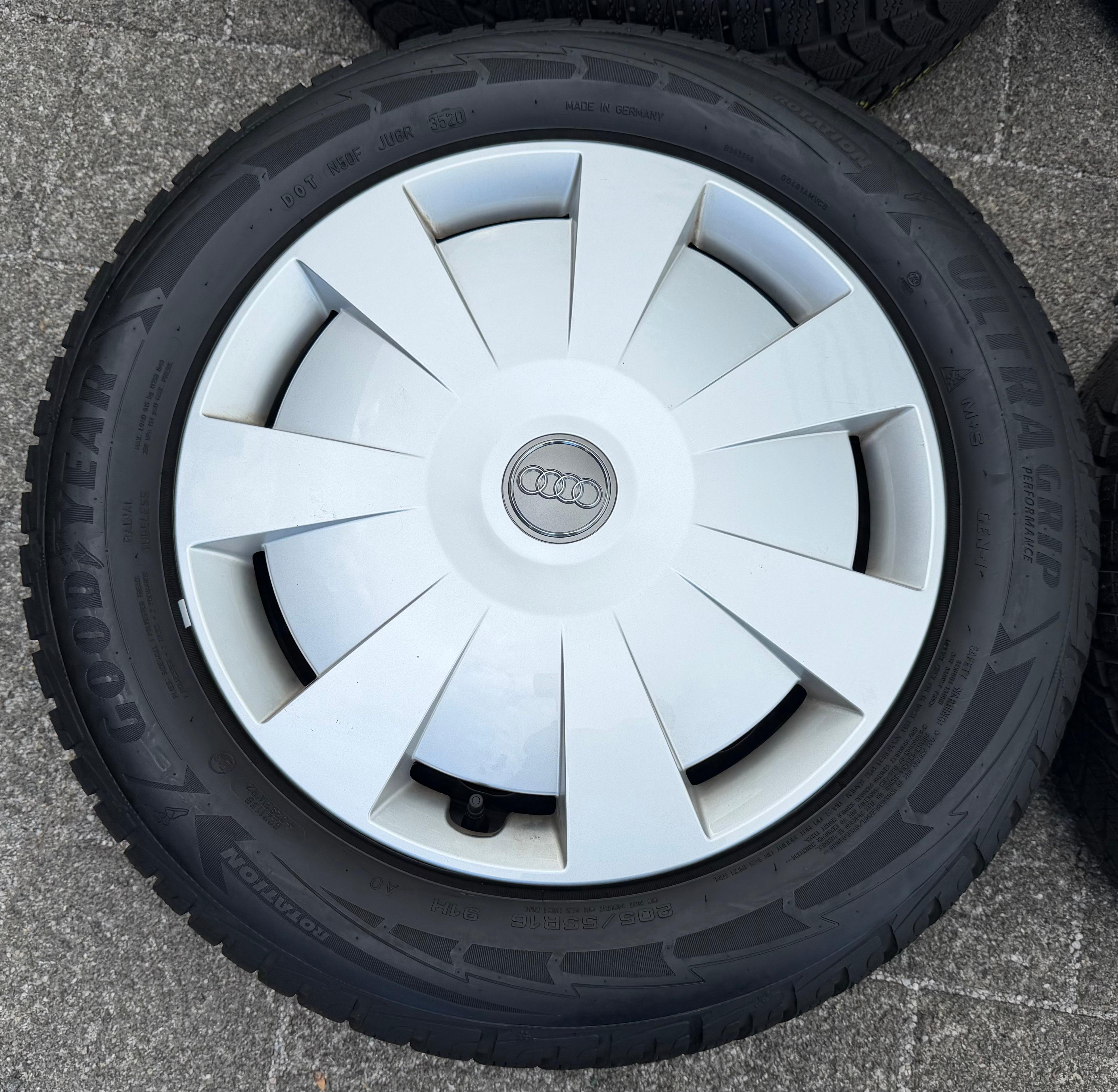 4 Winterräder Audi A3 8V Sportback Cabrio  205/55R16 91H Goodyear 8V0601027A