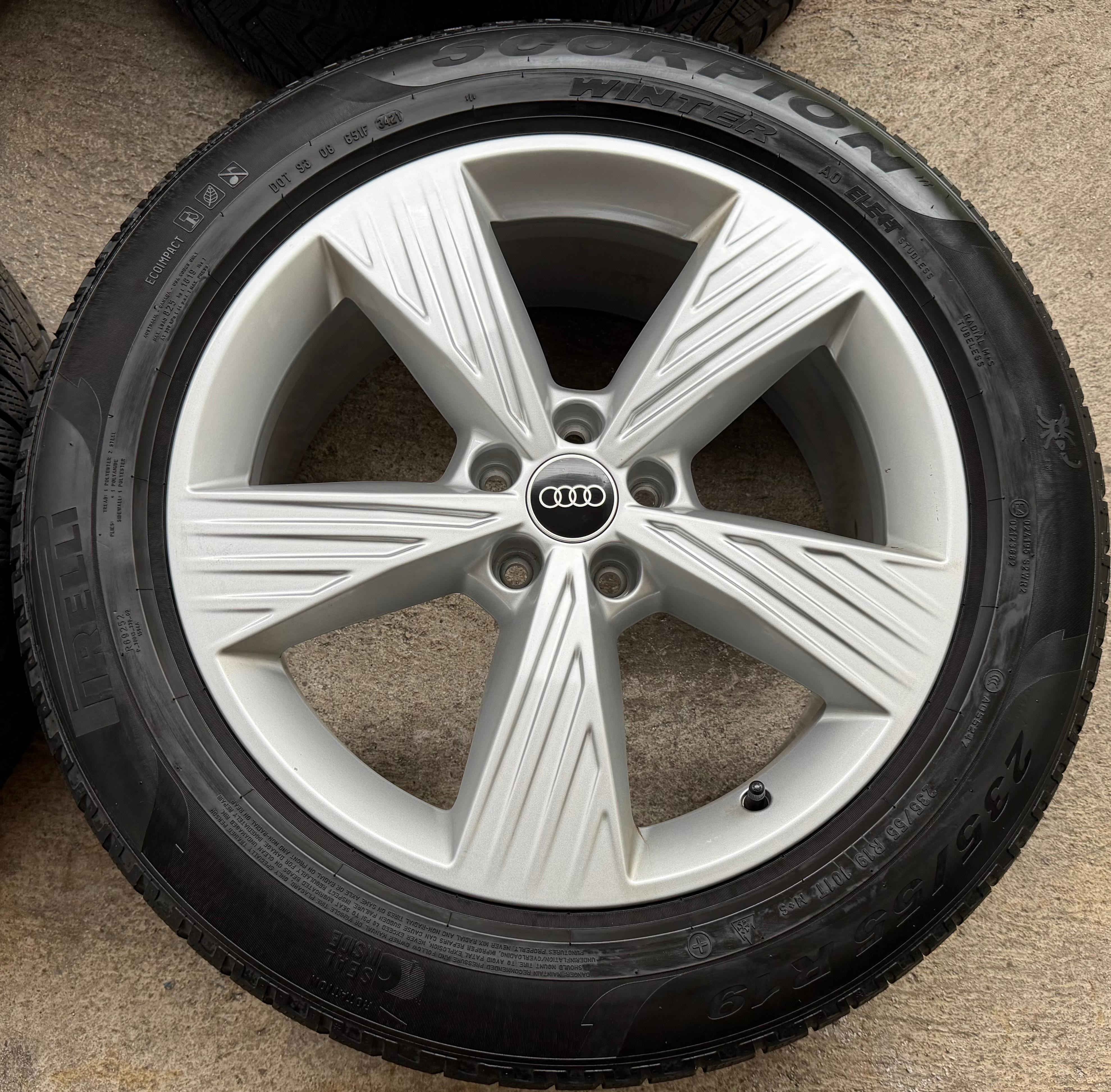 4 ORIGINAL 19" ALU WINTERRÄDER AUDI Q4 E-TRON 235/55R19 101T 255/50R19 103T TOP