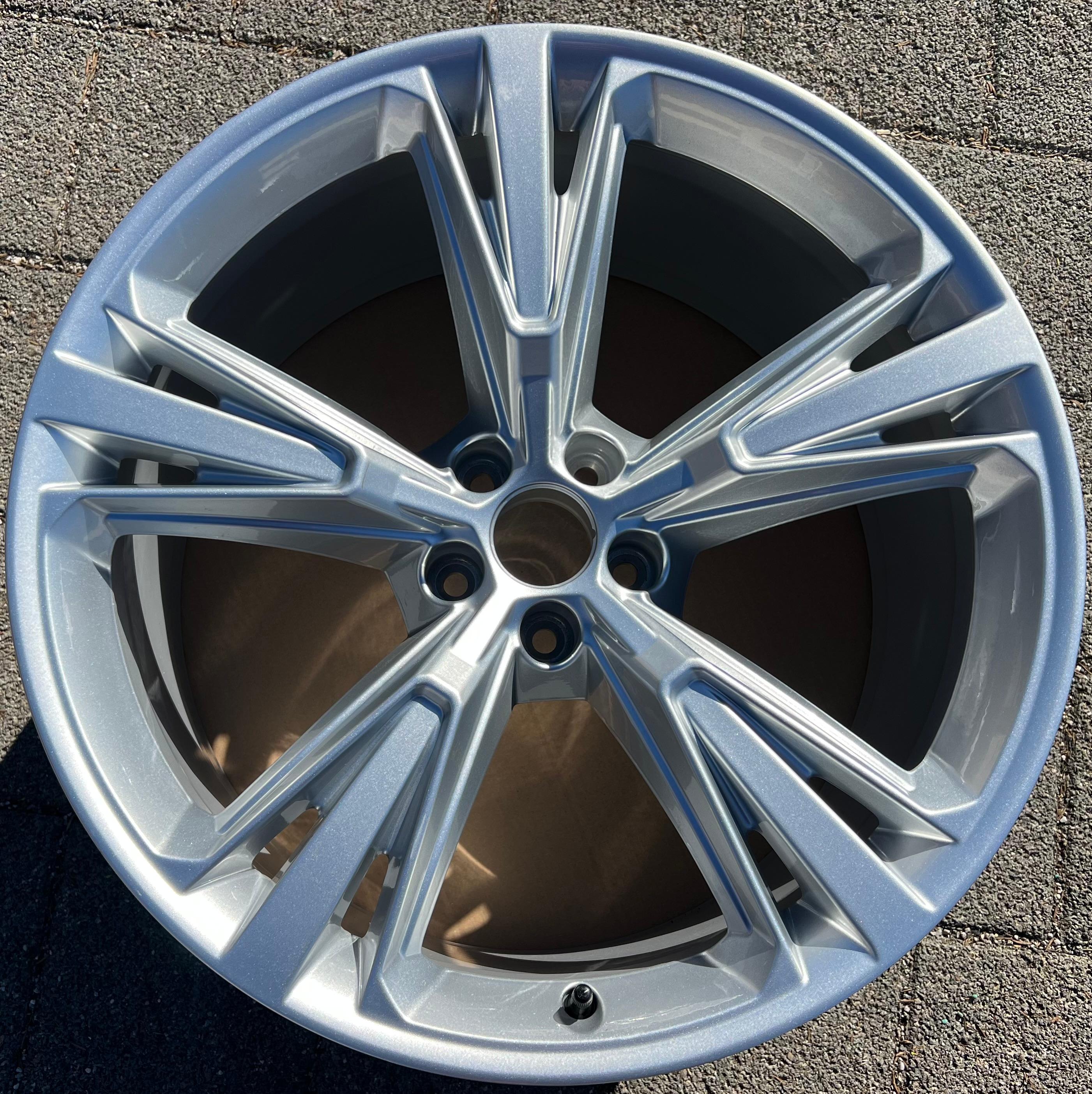 1 X CERCHIONE IN LEGA ORIGINALE DA 21" PER AUDI Q8 SQ8 4M 4M8601025H 10Jx21 ET20 - SPEDIZIONE GRATUITA