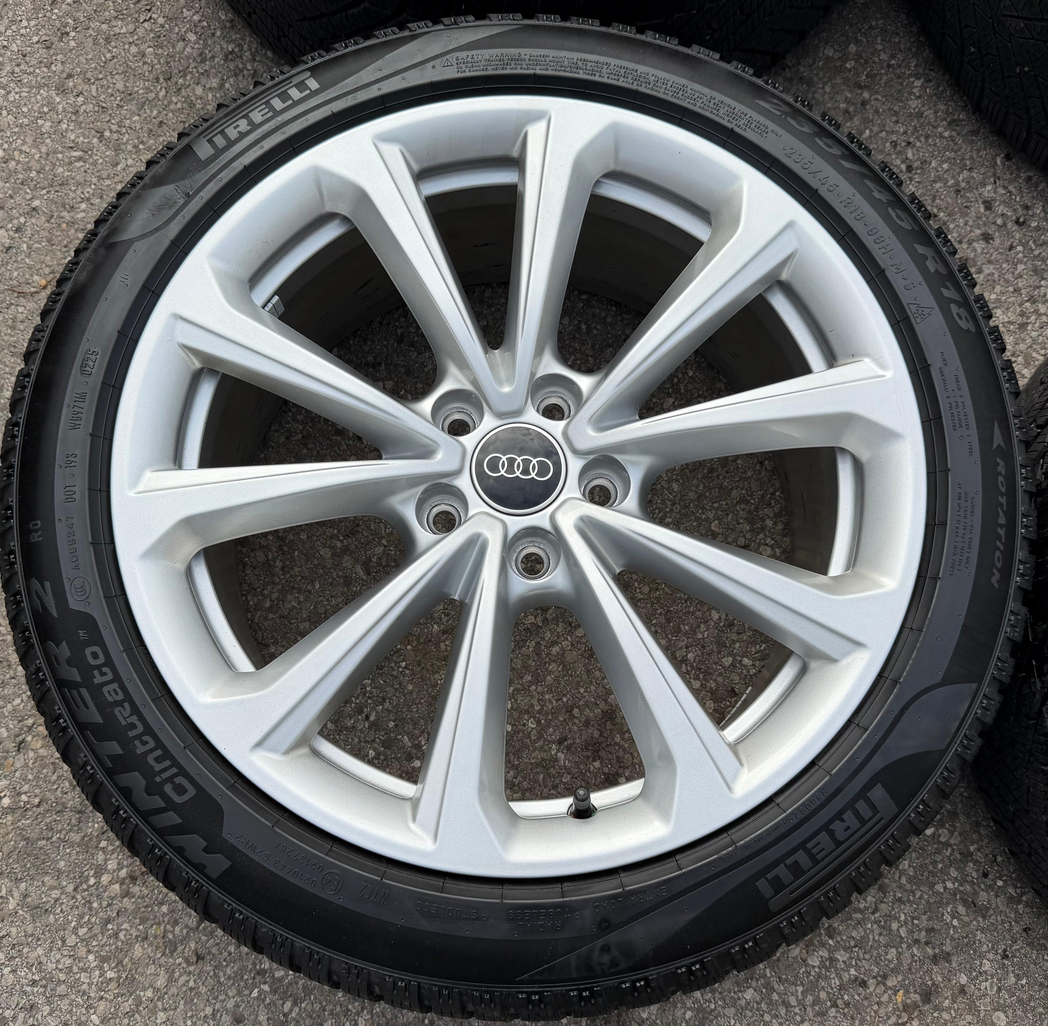 4 llantas de aleación originales de 18" para invierno AUDI A5 S5 FU2 B10 8B3601025D 235/45R18 98H 2025