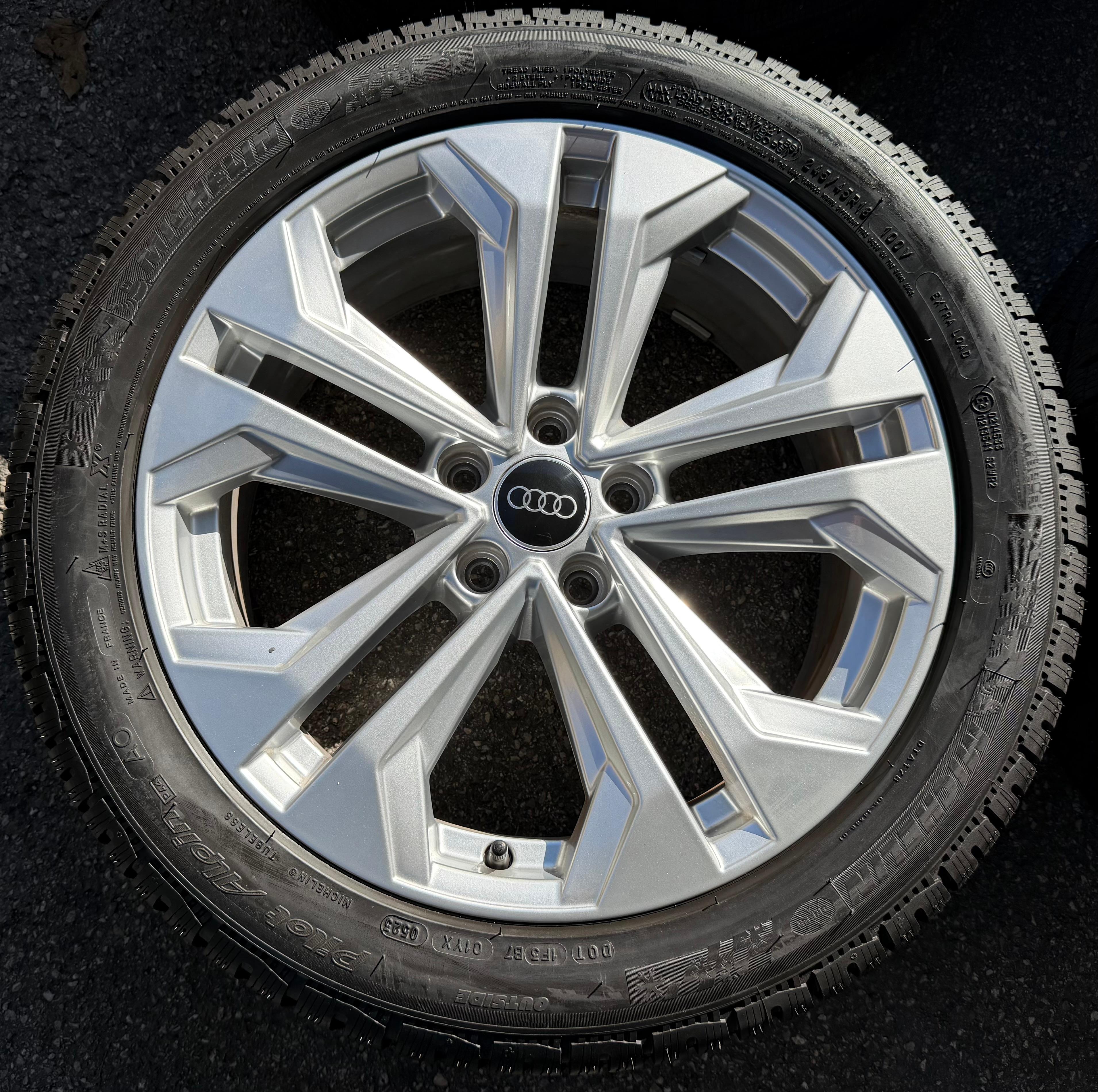 4 ruedas de invierno de aleación originales de 18" para Audi A4 Allroad 8W B9 8W9601025L 245/45R18 100V Michelin