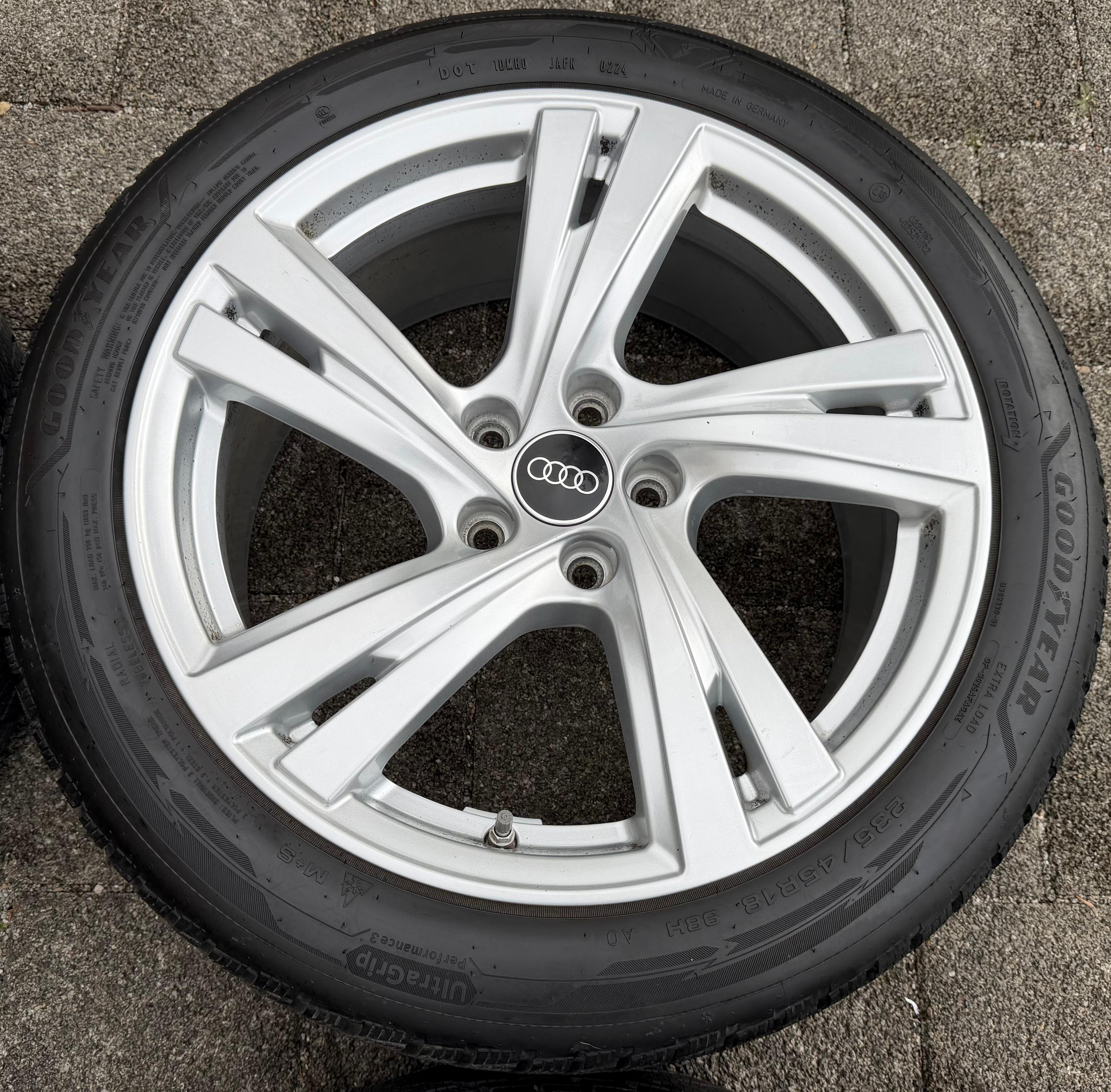 4 RUEDAS DE ALEACIÓN ORIGINALES DE INVIERNO DE 18" AUDI A5 S5 FU2 B10 8B3601025C 235/45R18 98H 2024