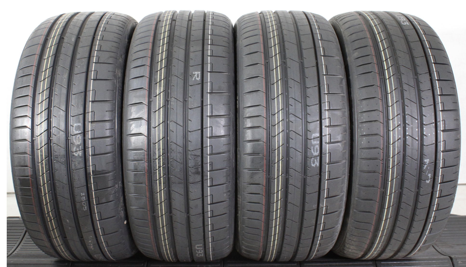 4 neumáticos de verano Pirelli Pzero PZ4 AO 225/40R19 93W, nuevos de 2022, con envío gratuito